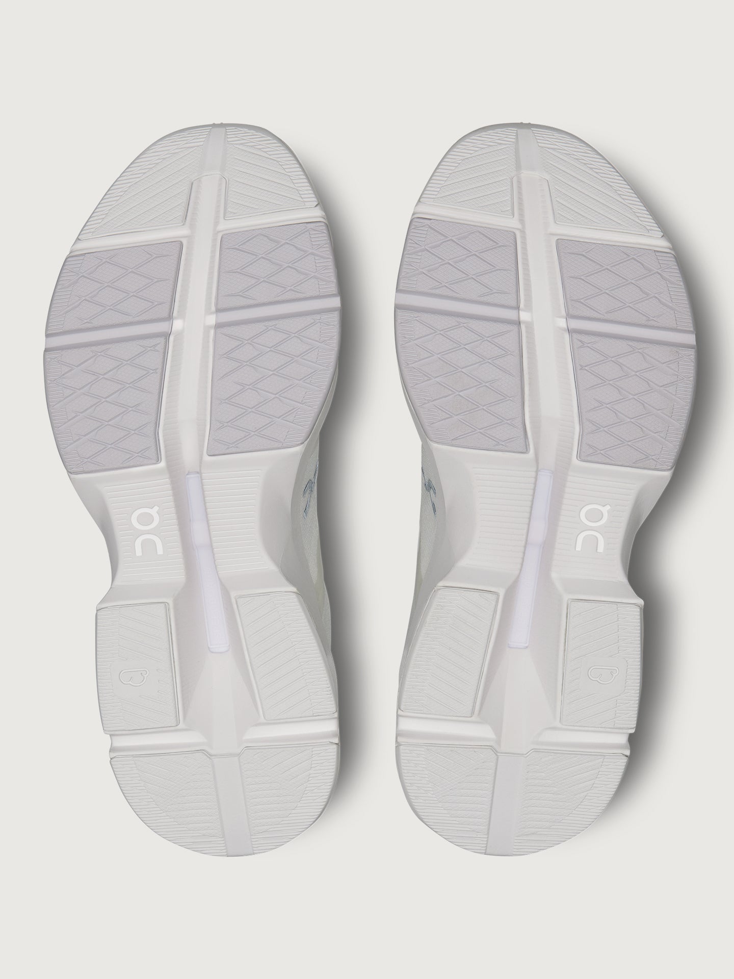 Carbon38 Cloudpulse - White | Frost