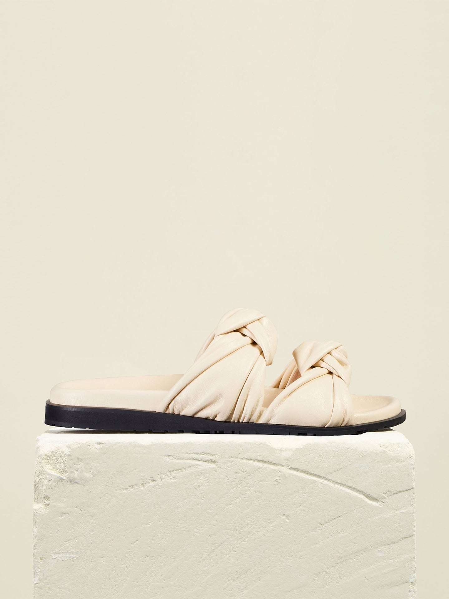 Carbon38 Tye Slide - Lait