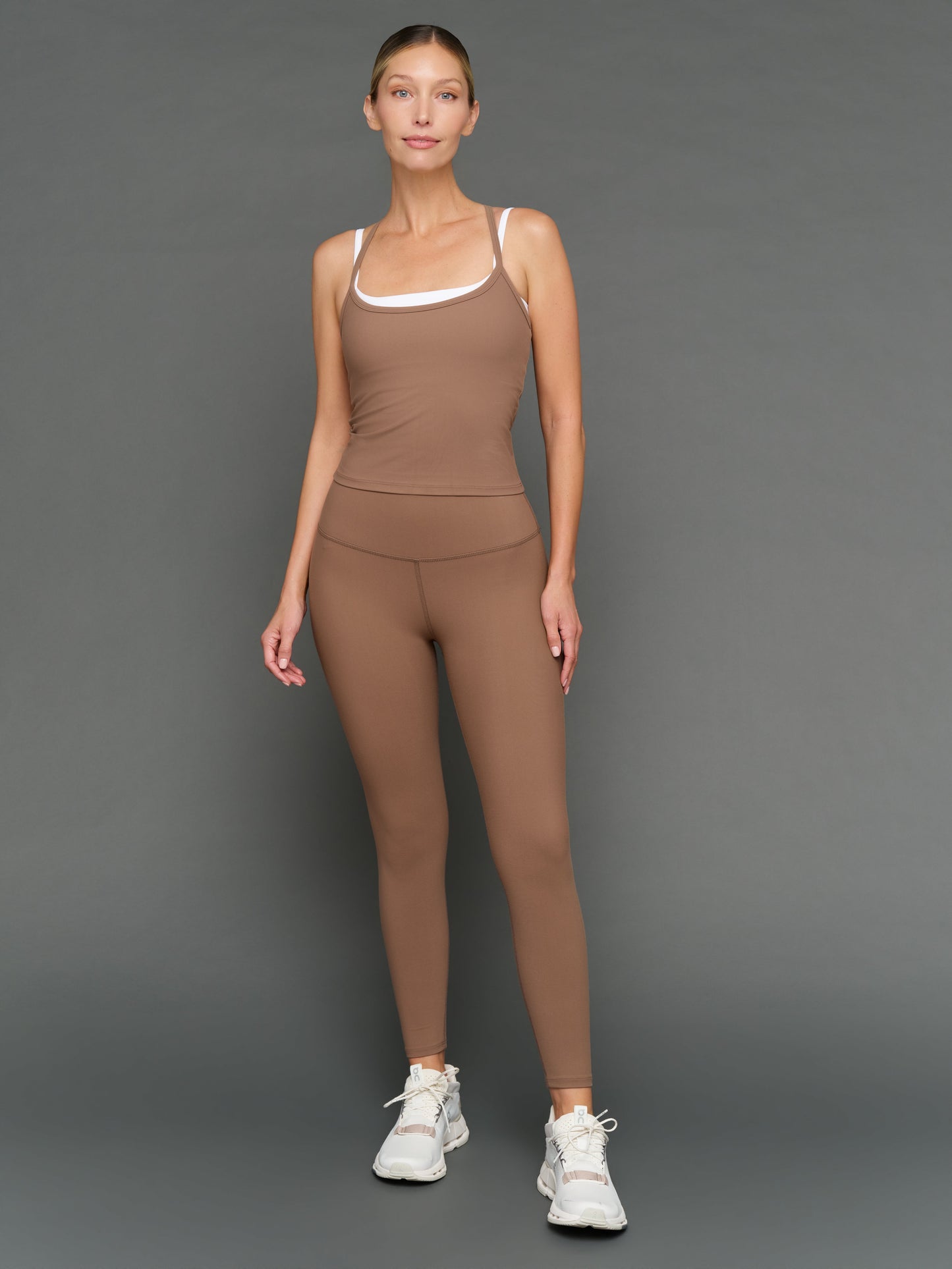 Carbon38 Double Layered Tank in Melt - Caribou/White