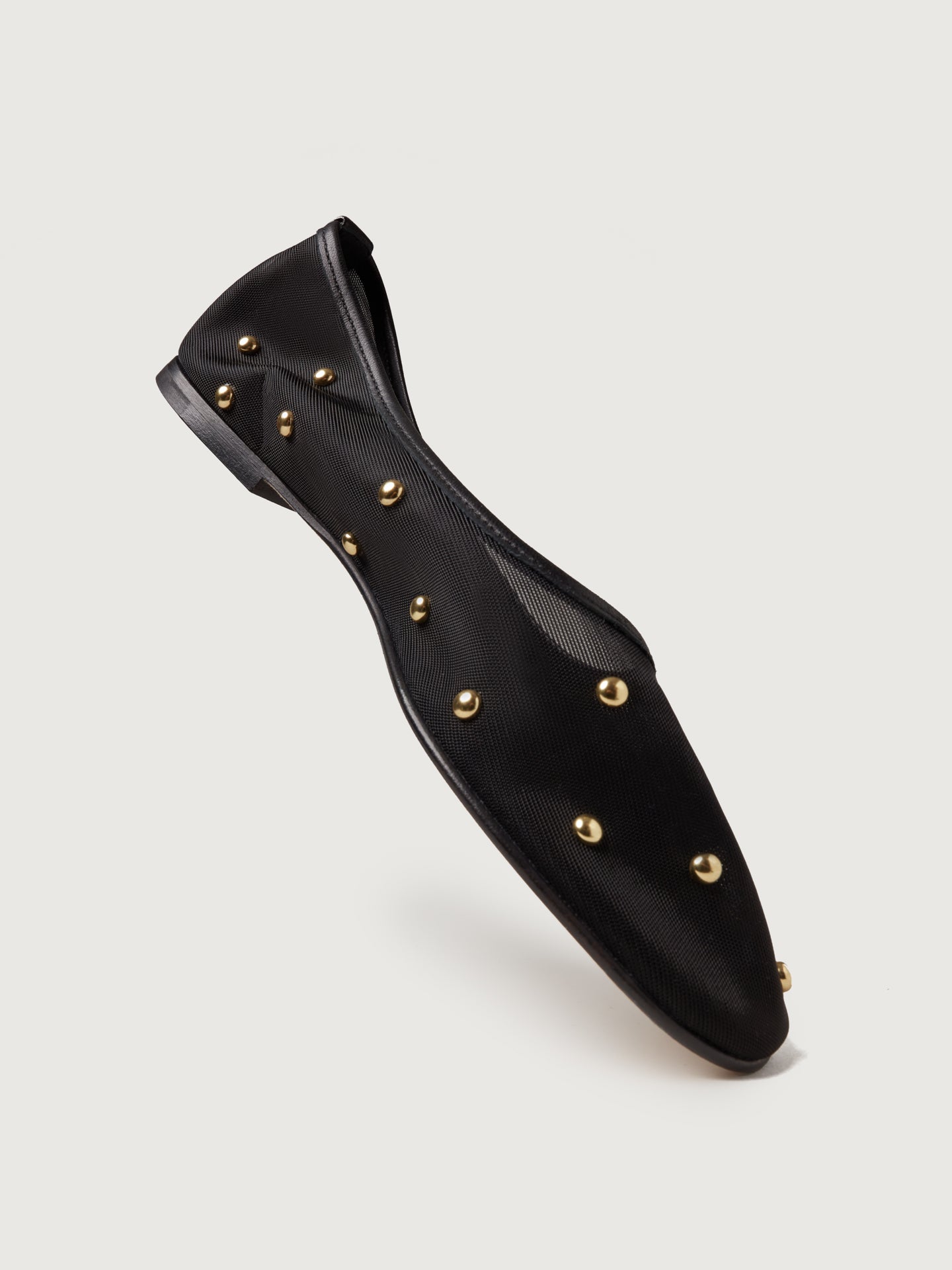 Carbon38 Balla w/ Studs - Black w/ Studs