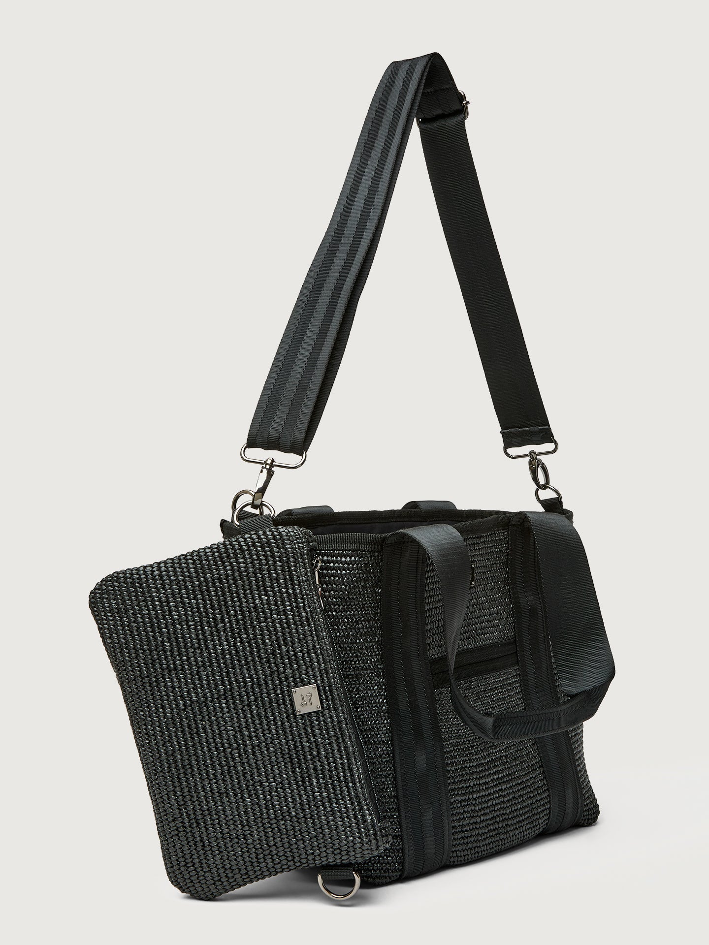 Carbon38 Capri Tote - Black Raffia