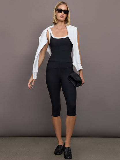 Carbon38 High Rise Capri Legging in Melt - Black