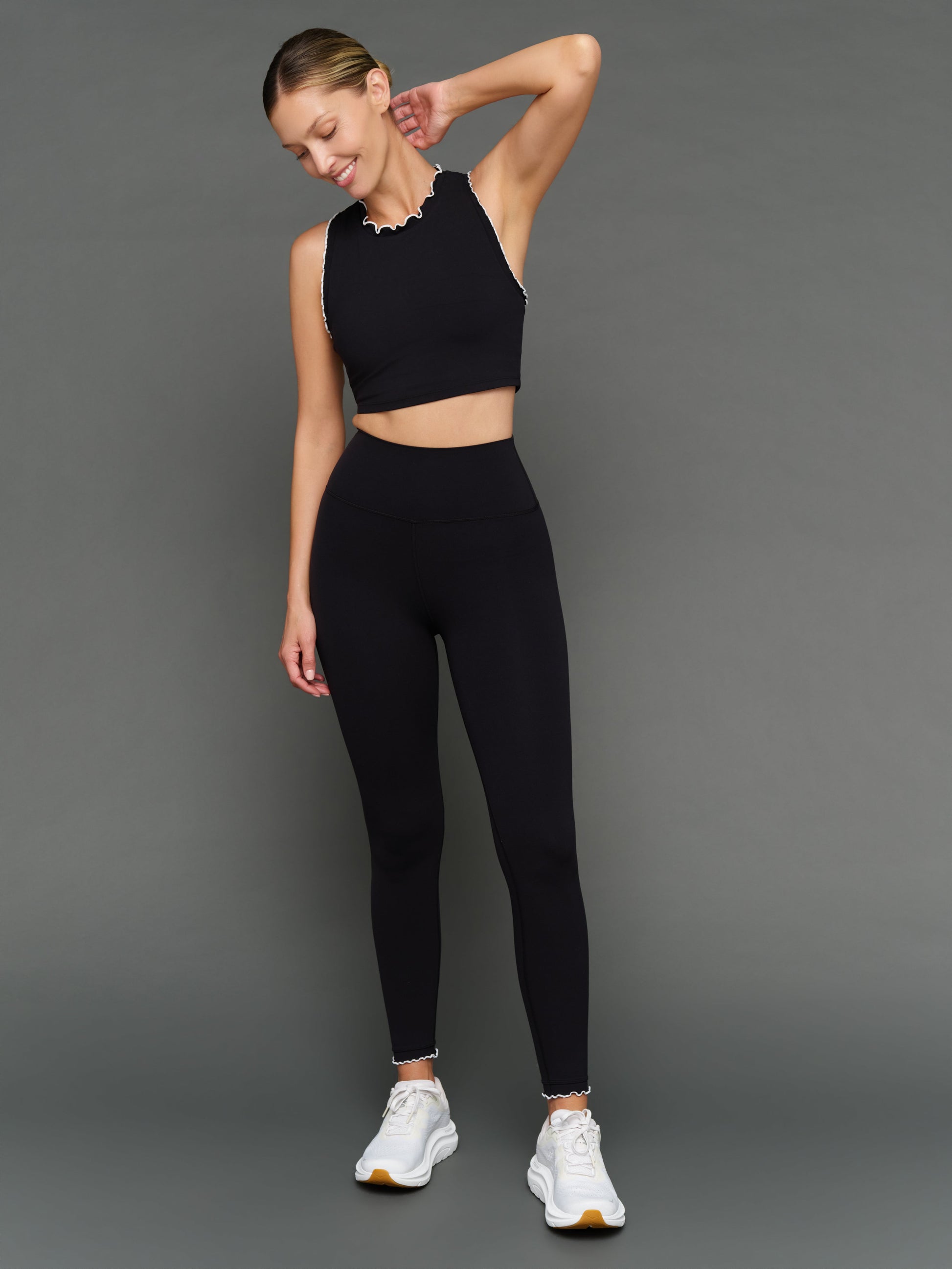 Carbon38 Contrast Scallop Edge Bra in Melt - Black/White