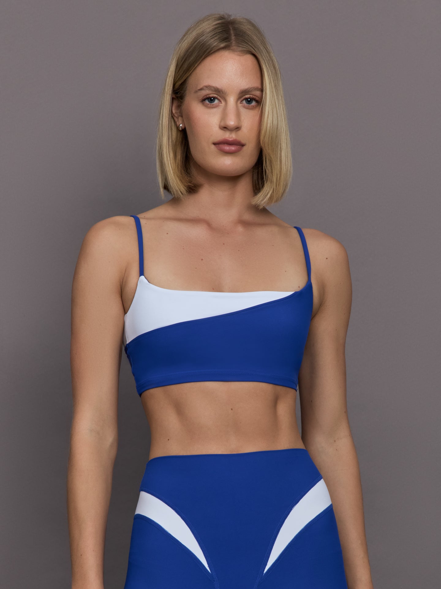 Carbon38 Spliced Colorblock Bra in Melt - Cobalt/White