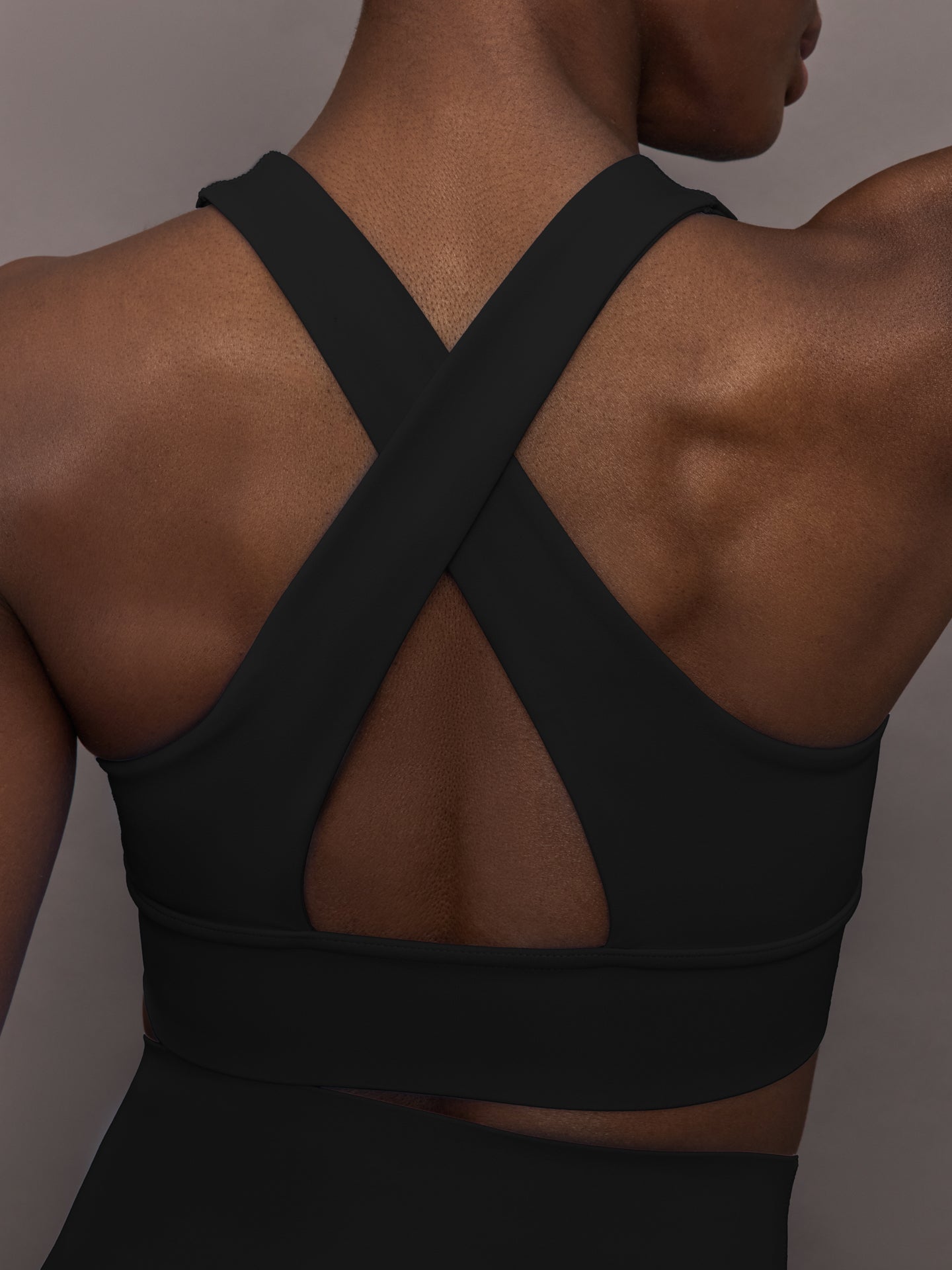 Carbon38 Support Bra in Diamond Compression - Black