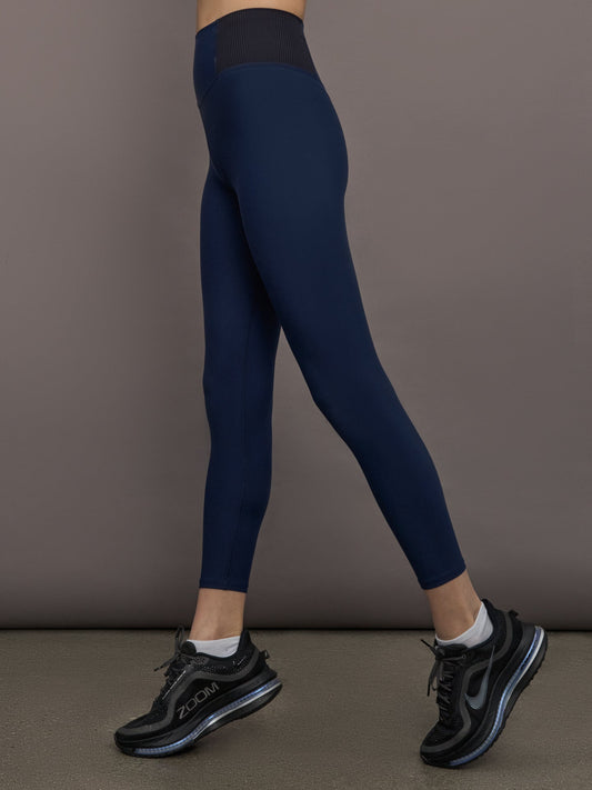 Carbon38 Seamed Legging in Melt - Navy/Black