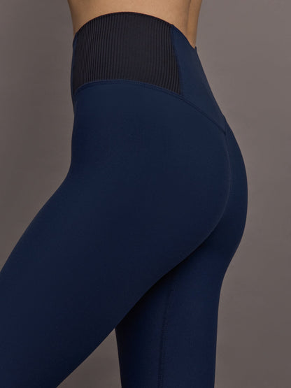 Carbon38 Seamed Legging in Melt - Navy/Black