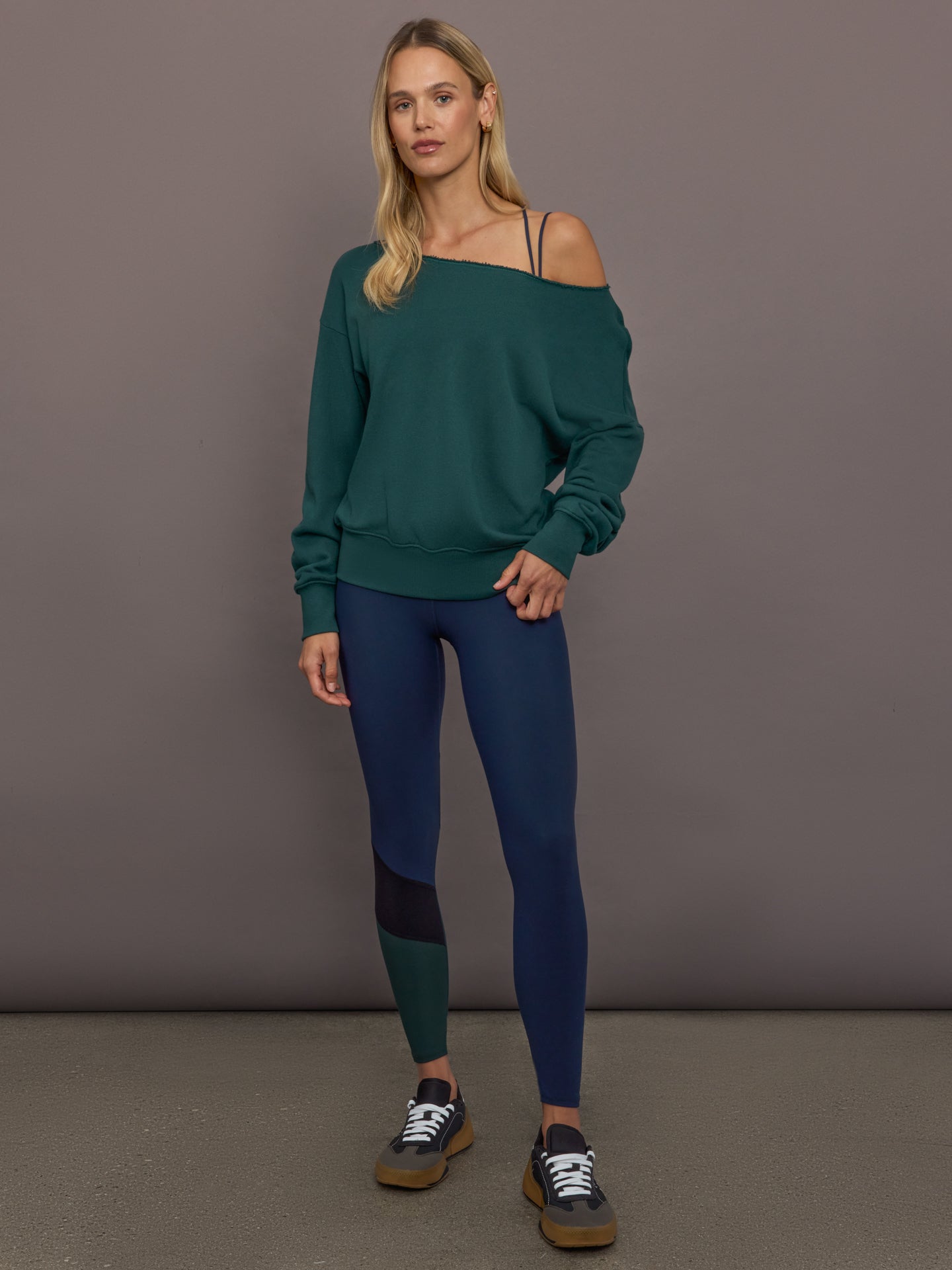 Carbon38 Colorblock Legging in Melt - Navy/Black/Forest