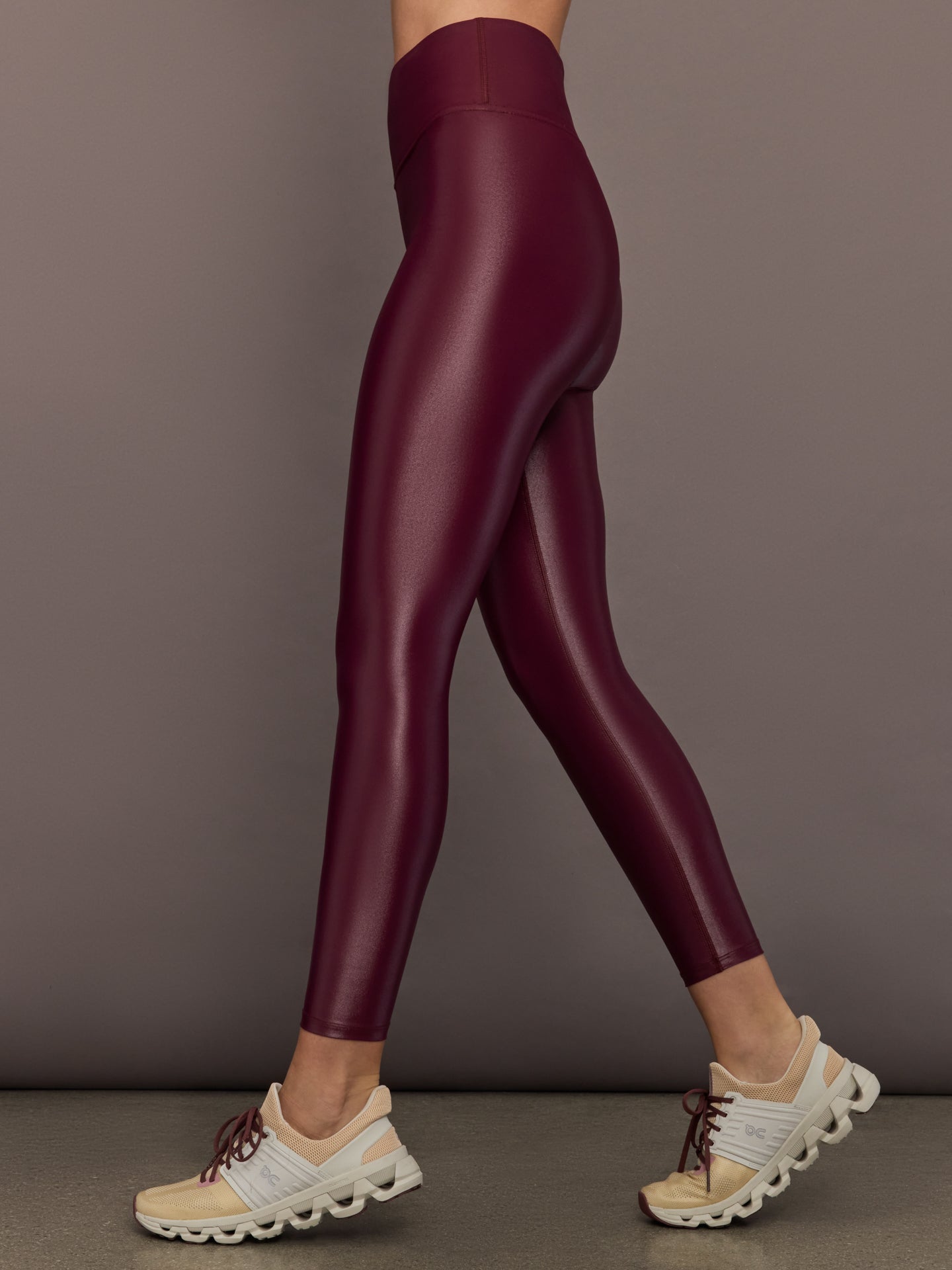 Carbon38 High Rise 7/8 Legging in Takara Shine - Fig