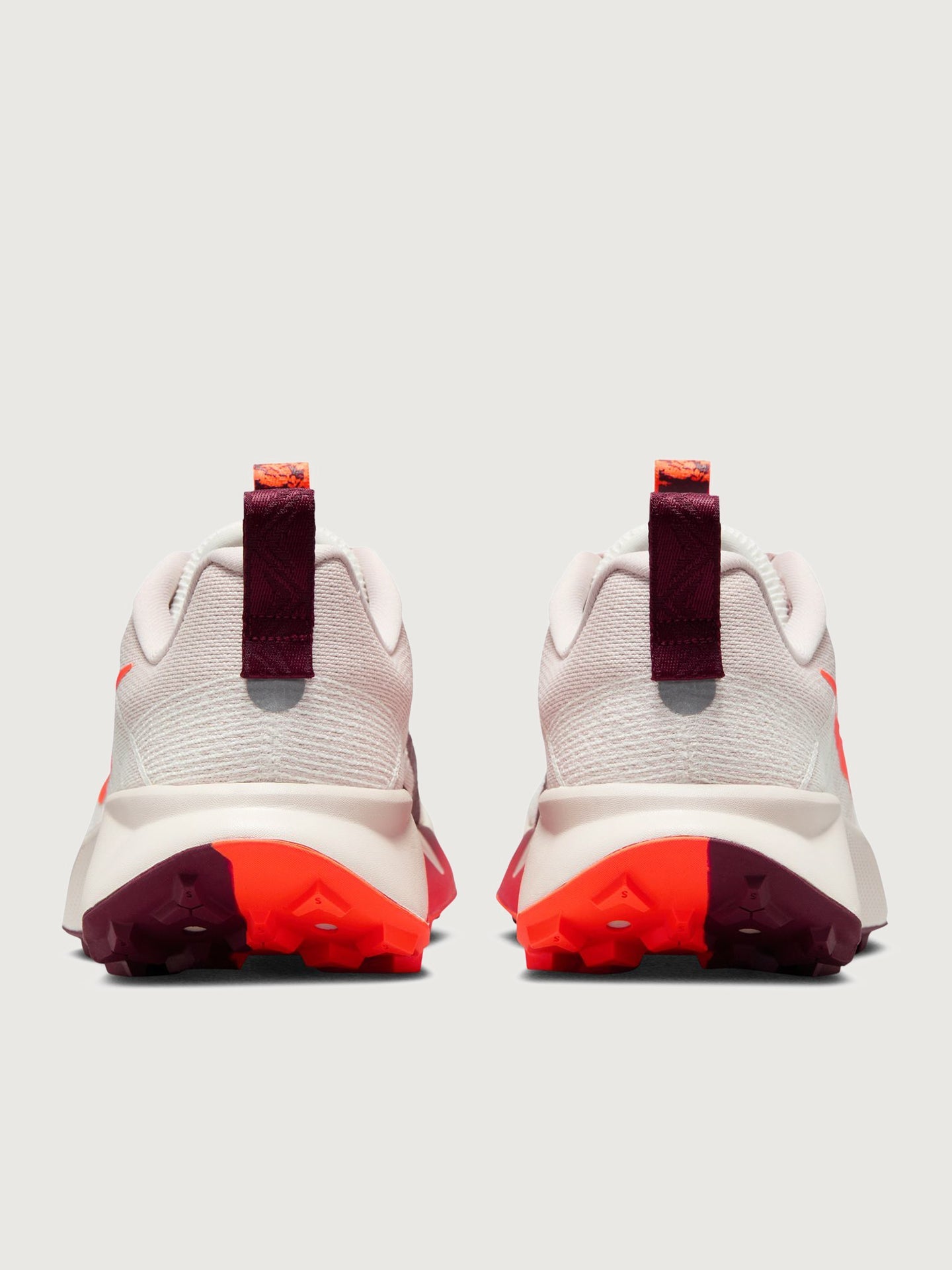Carbon38 Nike Wildhorse 10 - Sail/Hyper Crimson-Silt Red