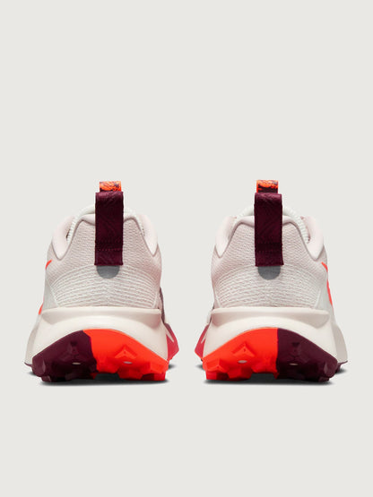 Carbon38 Nike Wildhorse 10 - Sail/Hyper Crimson-Silt Red