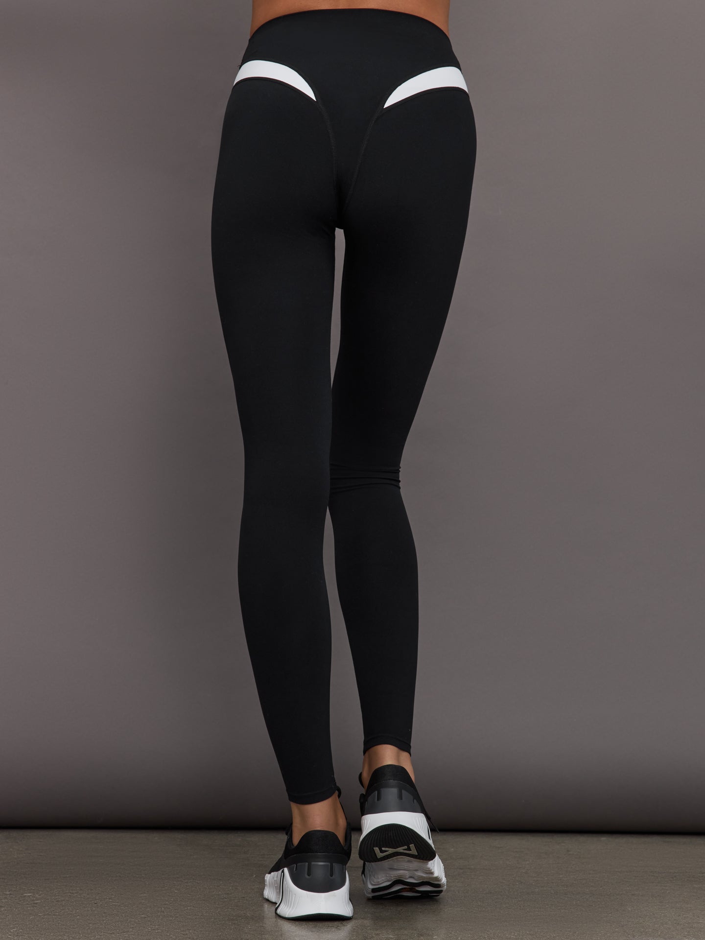 Carbon38 Spliced Colorblock Legging in Melt - Black / White