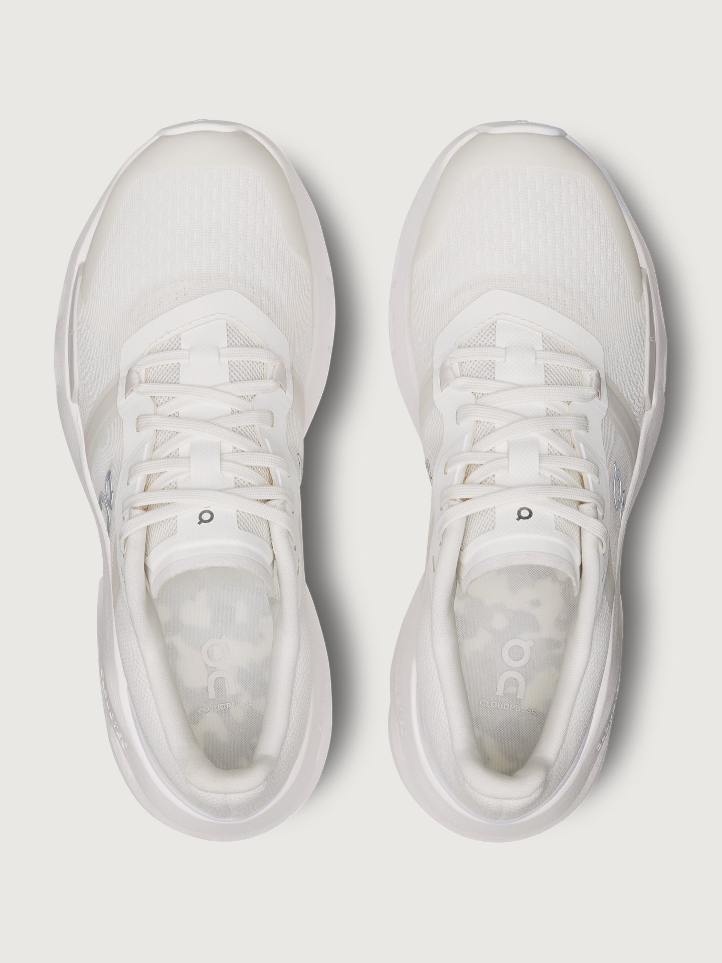 Carbon38 Cloudpulse - White | Frost