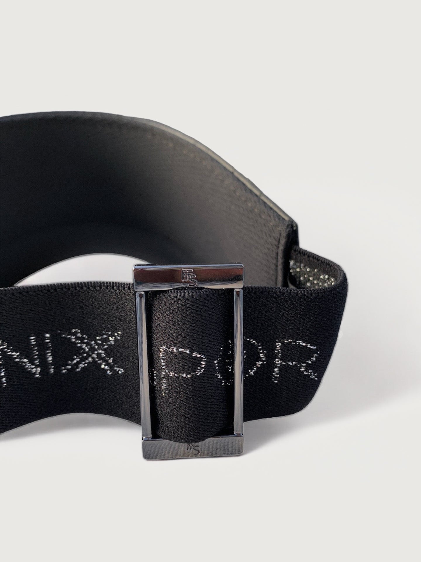 Carbon38 The Visor - Black