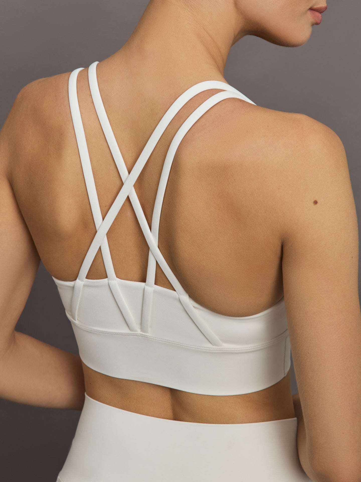 Carbon38 Multi Strap Active Bra in Diamond Compression - Cloud Dancer