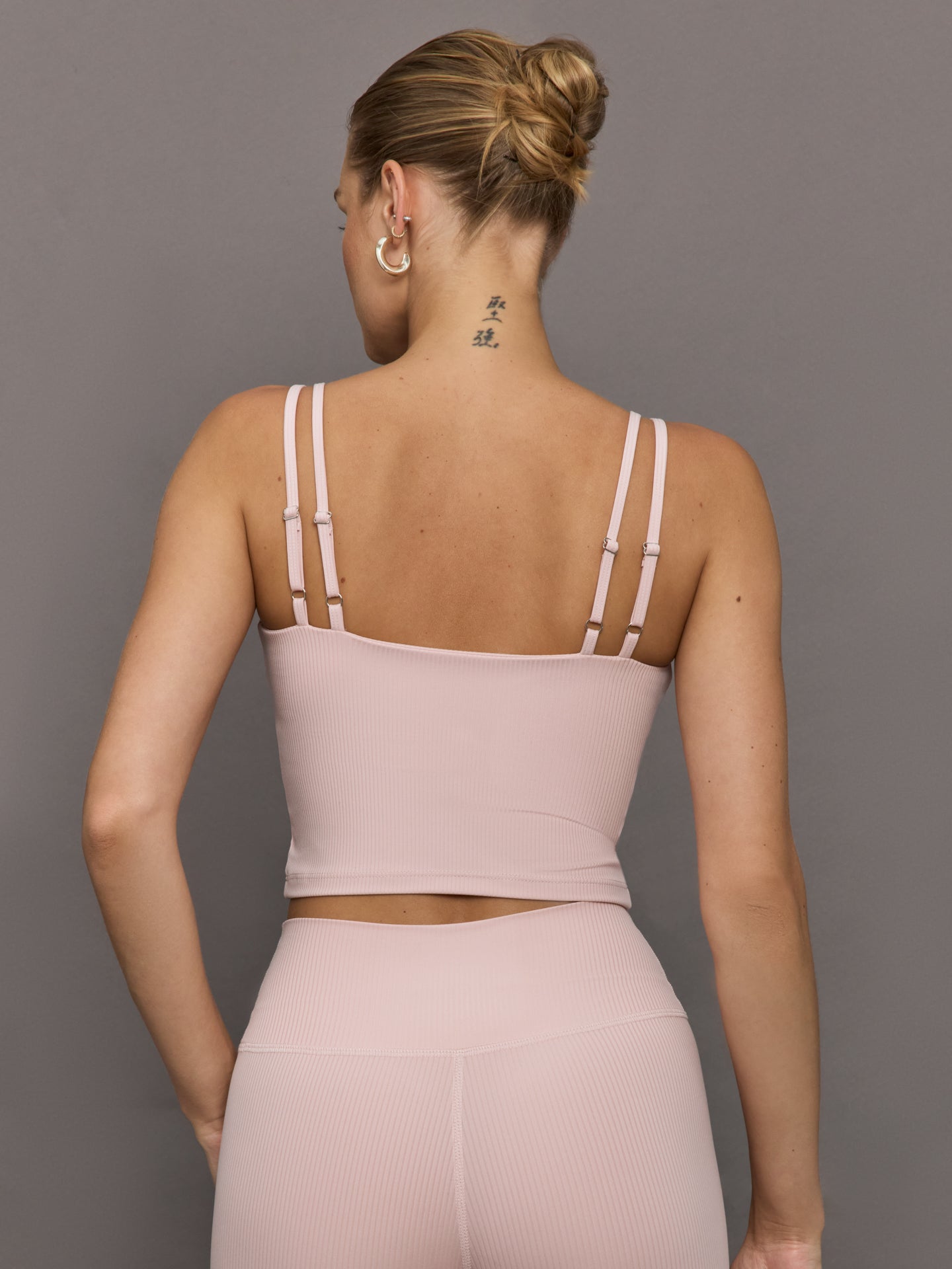 Carbon38 V-Neck Tank in Ribbed Melt - Lotus