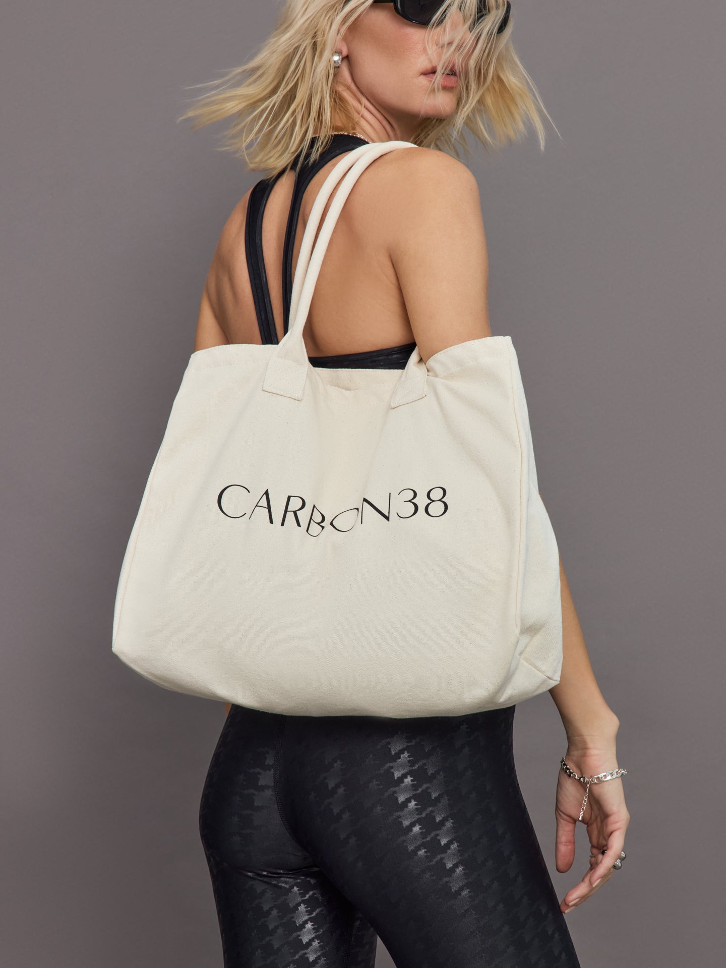 Carbon38 Carbon38 Canvas Tote - Natural