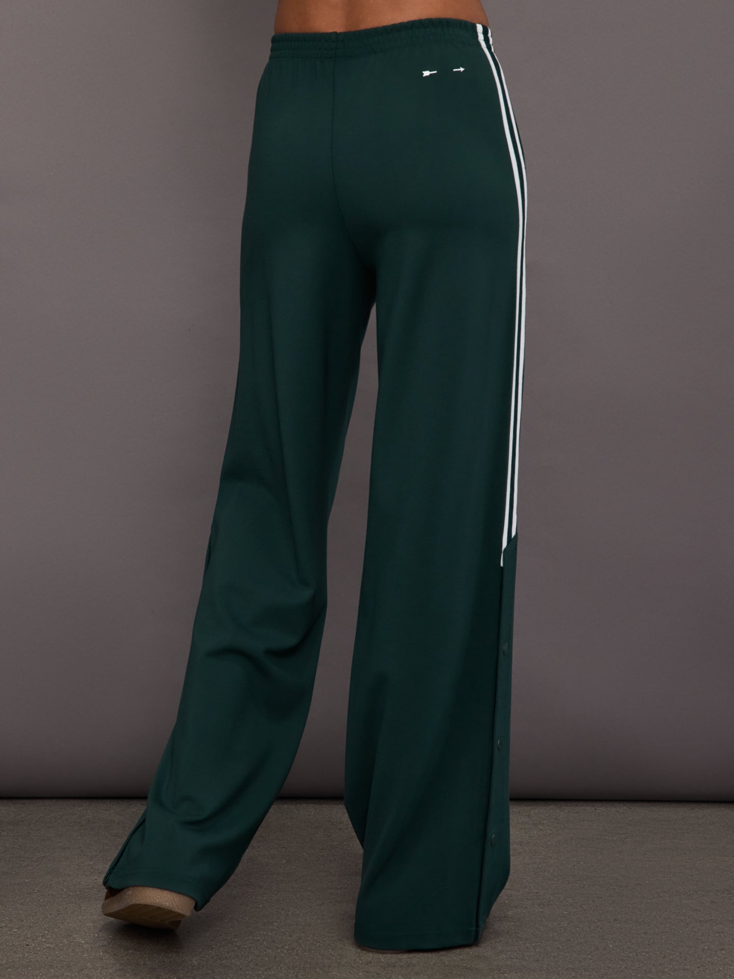 Carbon38 Cobra Zephyr Wide Leg Pant - Green