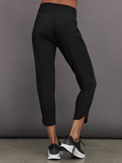 Carbon38 Jogger in Melt - Black
