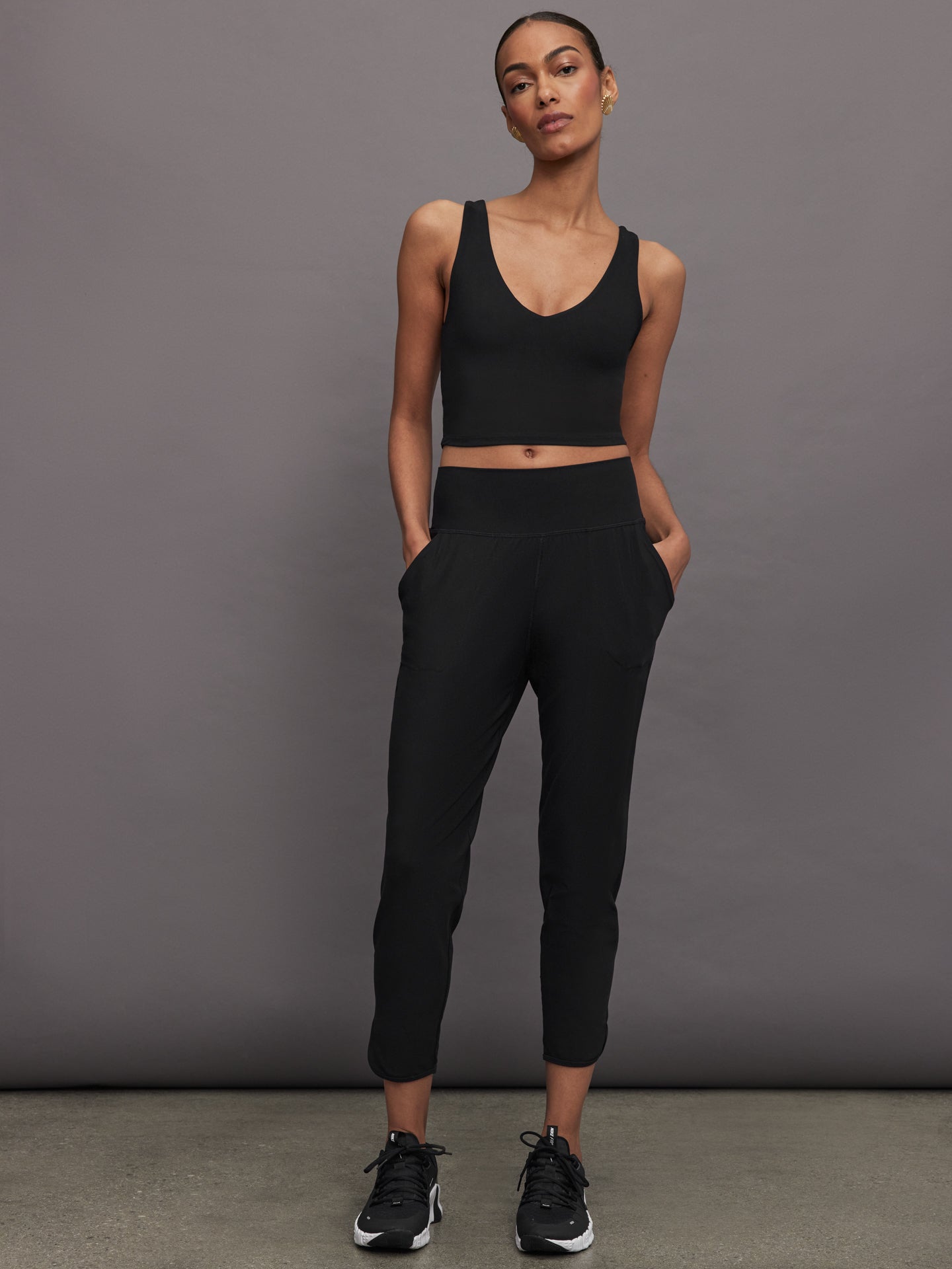 Carbon38 Jogger in Melt - Black