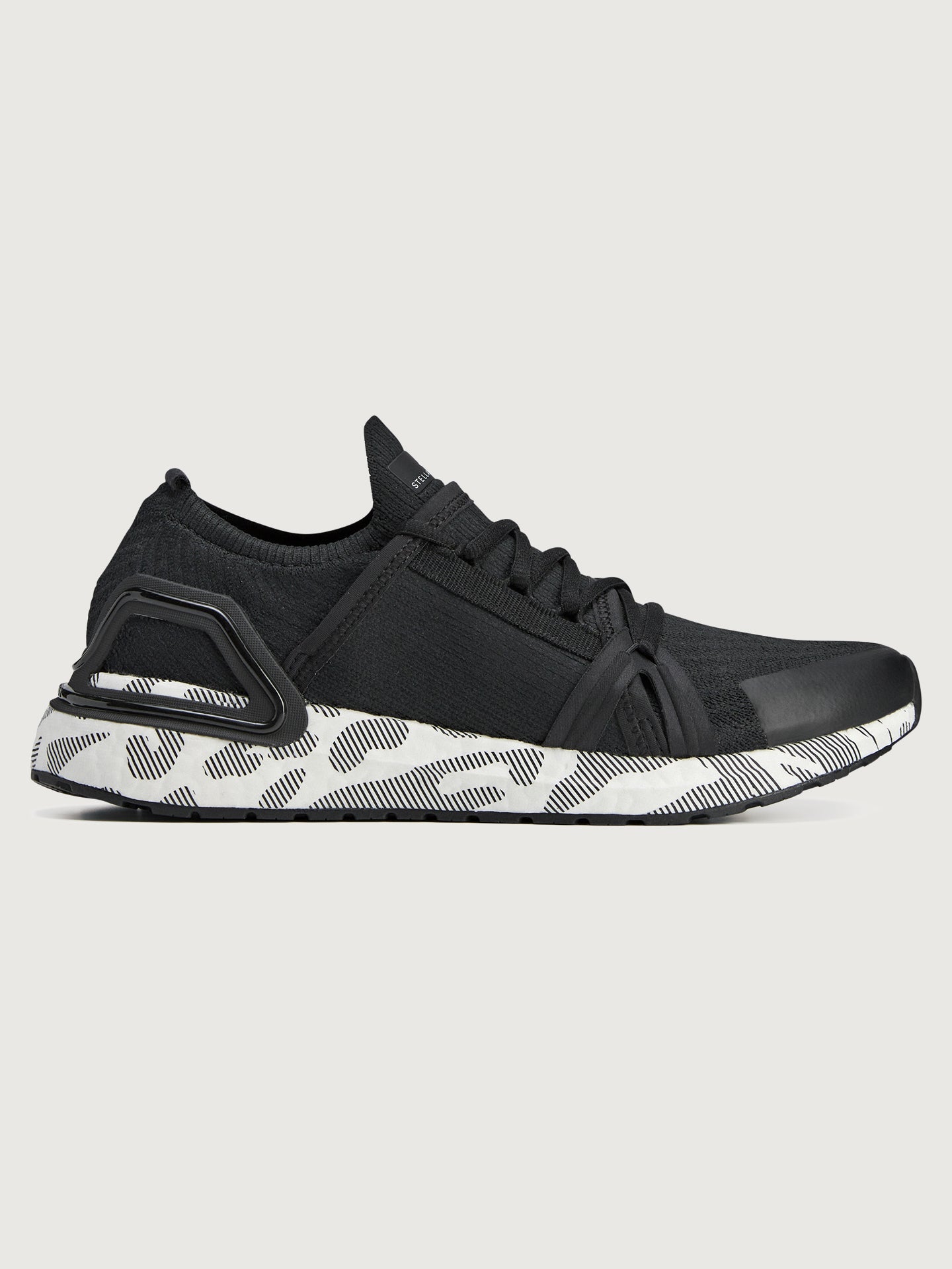 Carbon38 aSMC ULTRABOOST DNA - Core Black/Core Black/Core Black