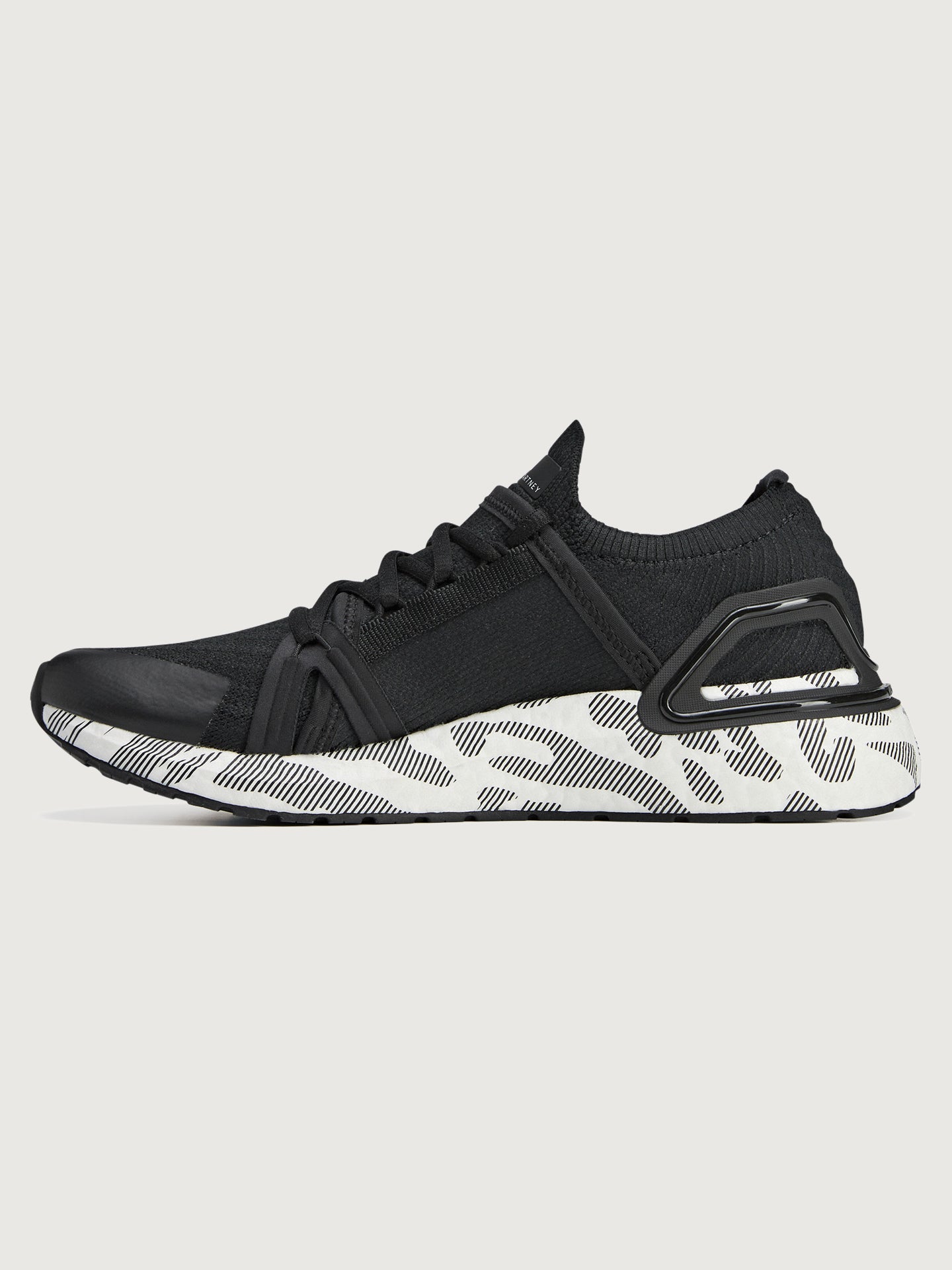 Carbon38 aSMC ULTRABOOST DNA - Core Black/Core Black/Core Black