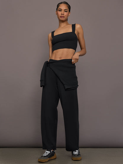 Carbon38 Barrel Leg Pant in Interlock - Black