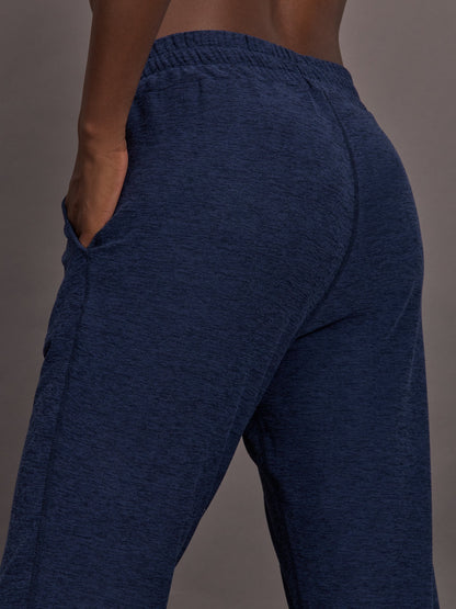 Carbon38 Jogger in Soft Luxe - Heather Navy Blazer