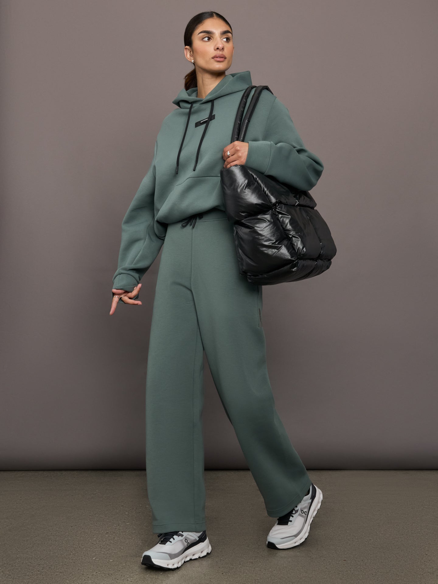 Carbon38 Focus Tech Hoodie - Olive
