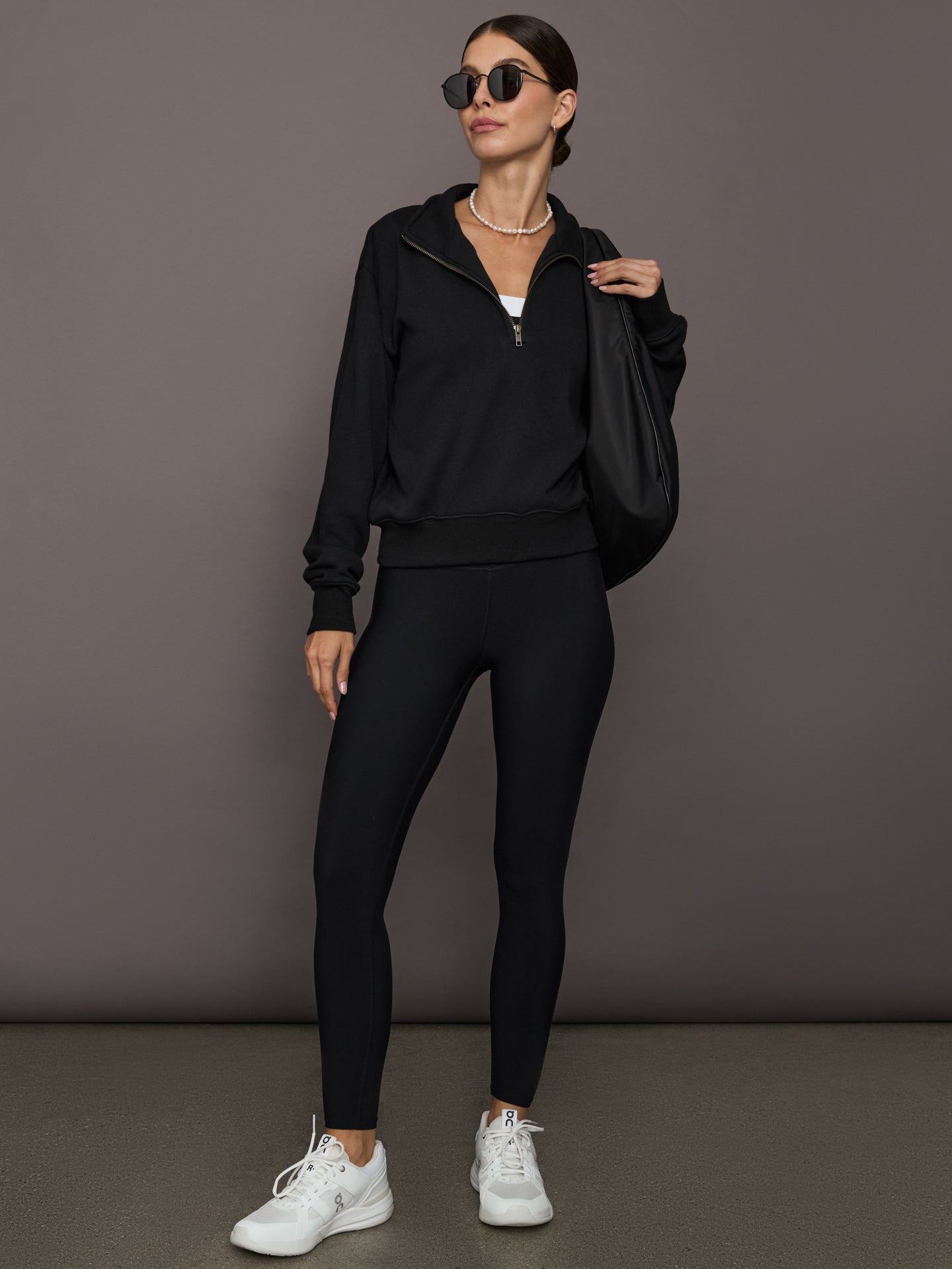 Carbon38 Half Zip Sweatshirt in French Terry - Black