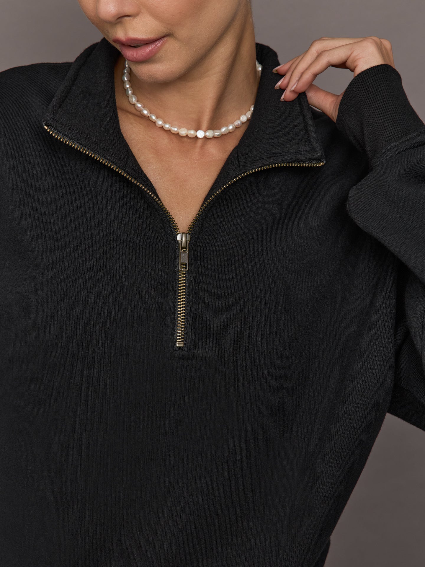 Carbon38 Half Zip Sweatshirt in French Terry - Black