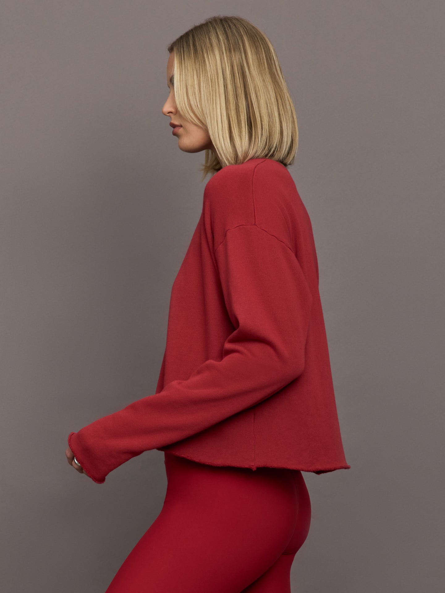 Carbon38 Crew Neck Sweatshirt in French Terry - Cherry Red