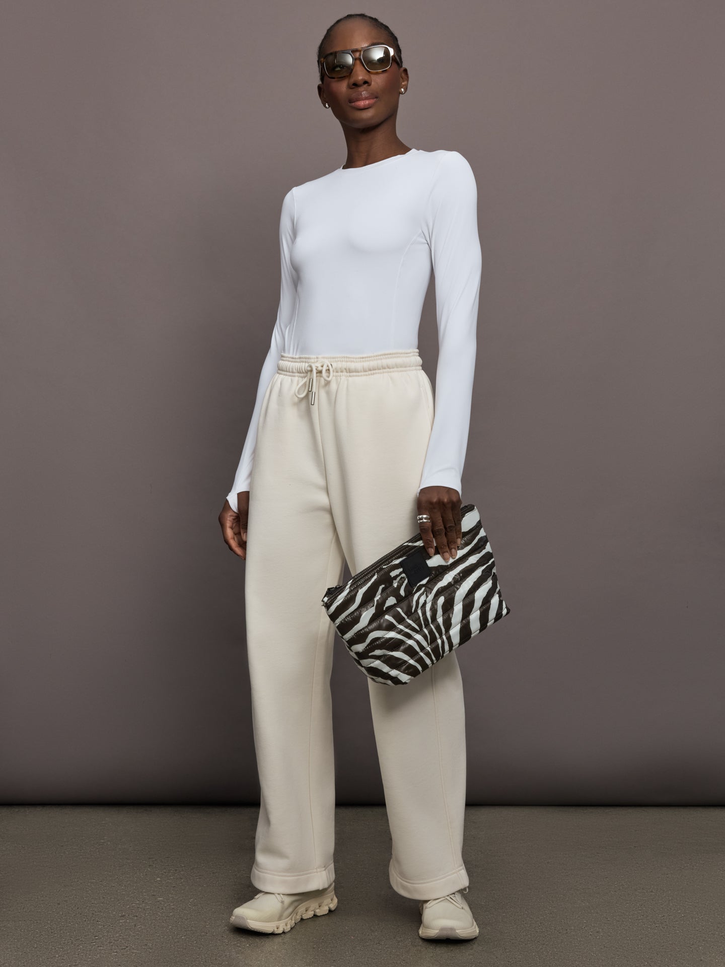 Carbon38 Club Collective Pants - Dew