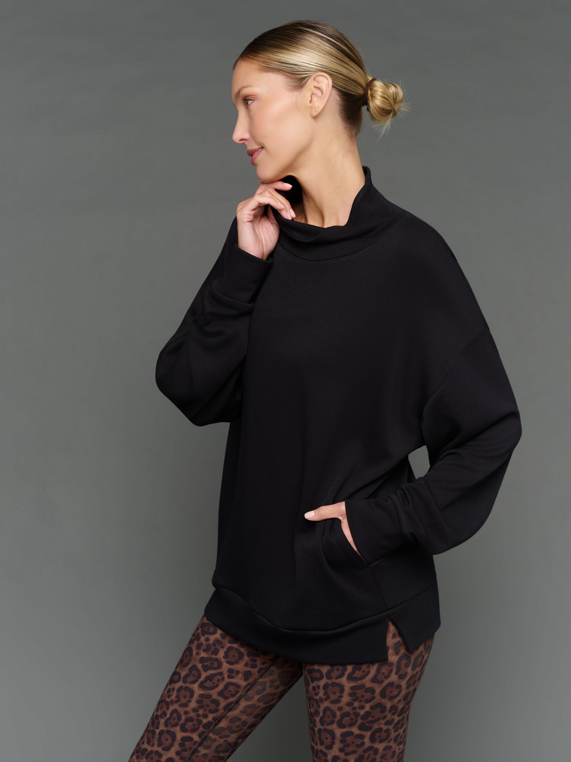 Carbon38 Mock Neck Pullover in Interlock - Black