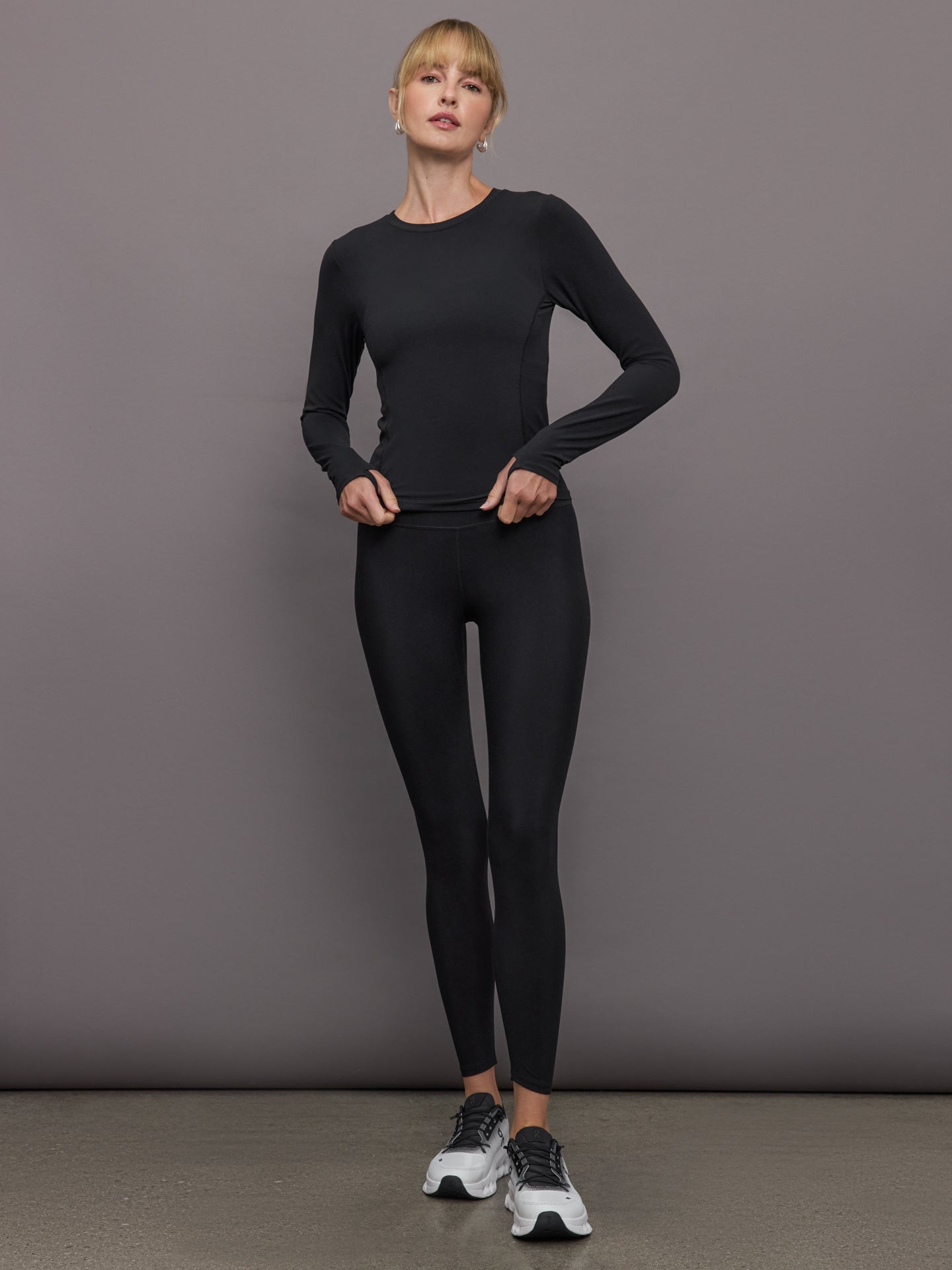 Carbon38 Long Sleeve Crew Neck in Melt - Black