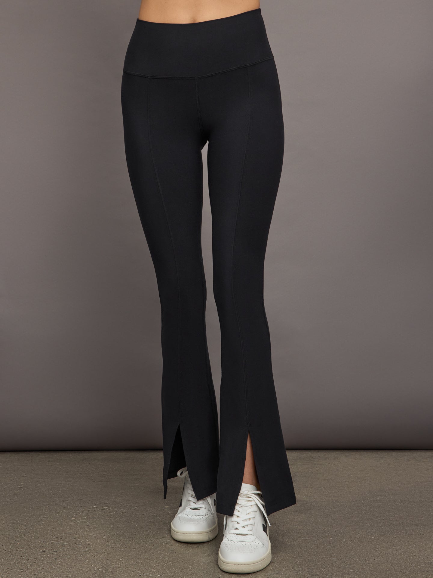 Carbon38 Split Front Legging in Melt - Black