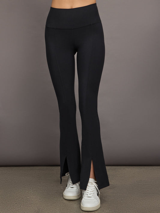 Carbon38 Split Front Legging in Melt - Black