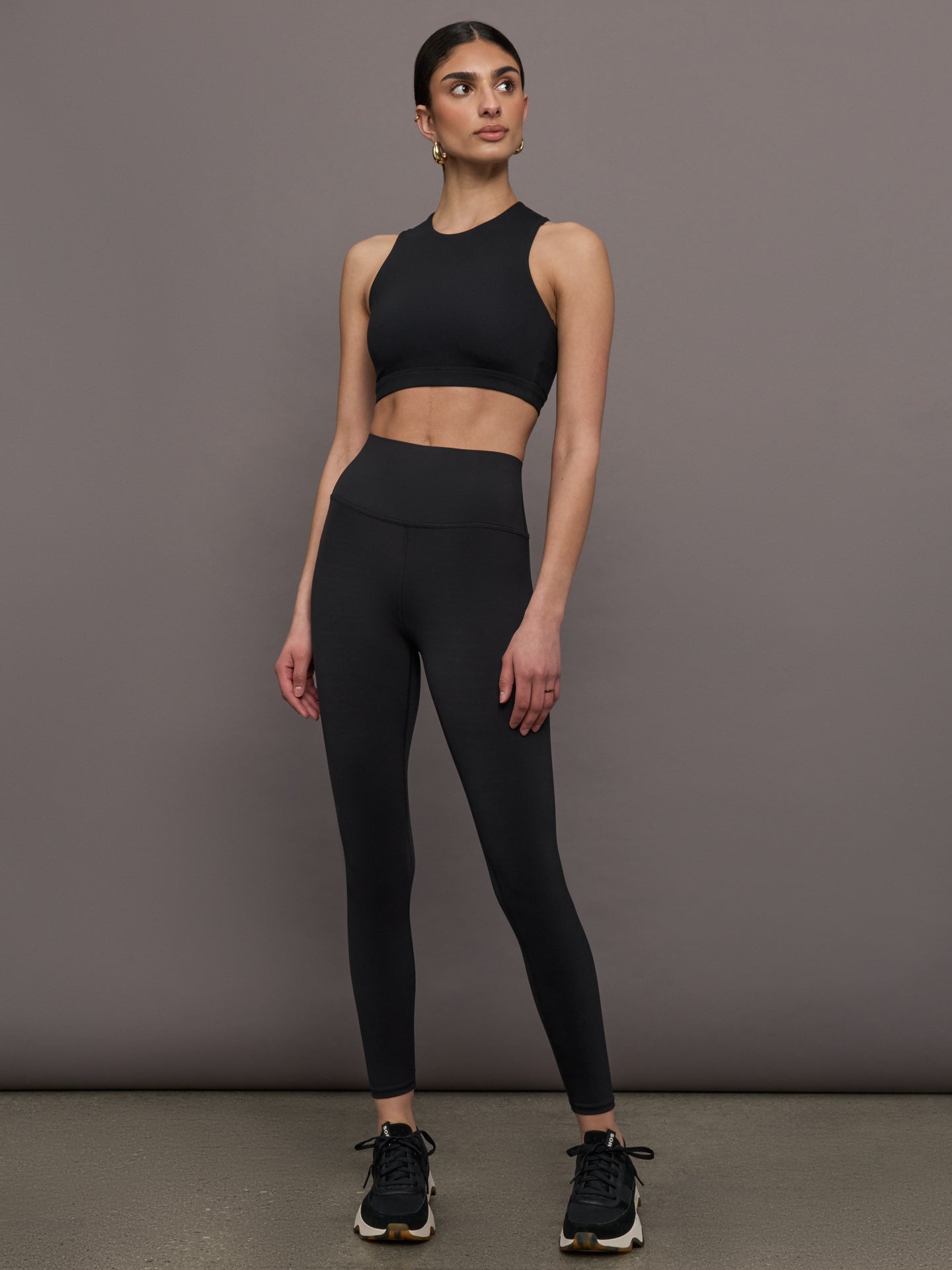 Carbon38 Open Back Bra in Melt - Black