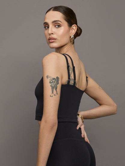Carbon38 V-Neck Tank in Ribbed Melt - Black