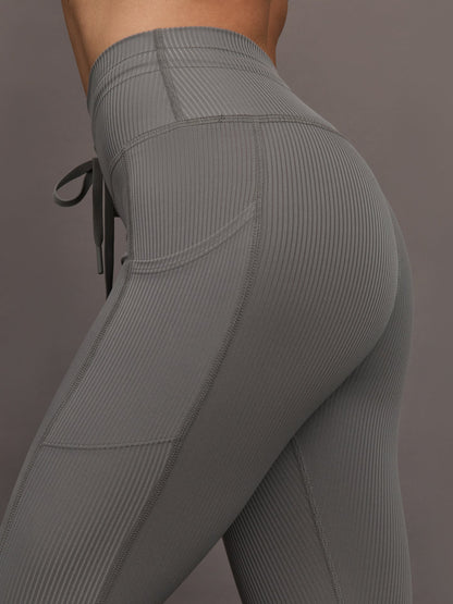 Carbon38 High Rise Pocket Legging in Ribbed Melt - Steel Grey