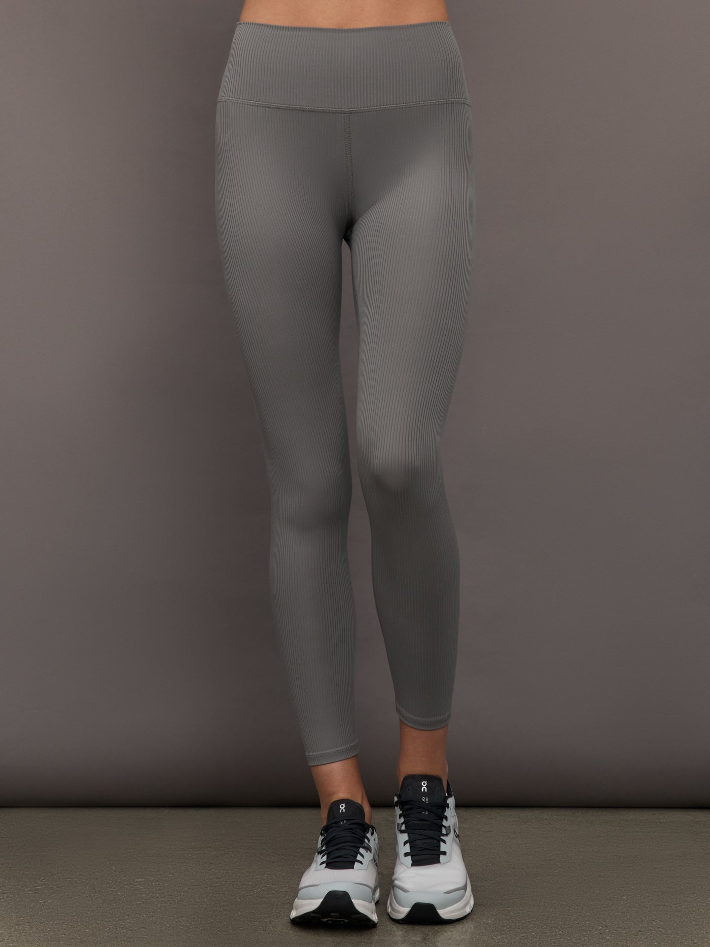 Carbon38 High Rise Legging in Ribbed Melt - Steel Grey