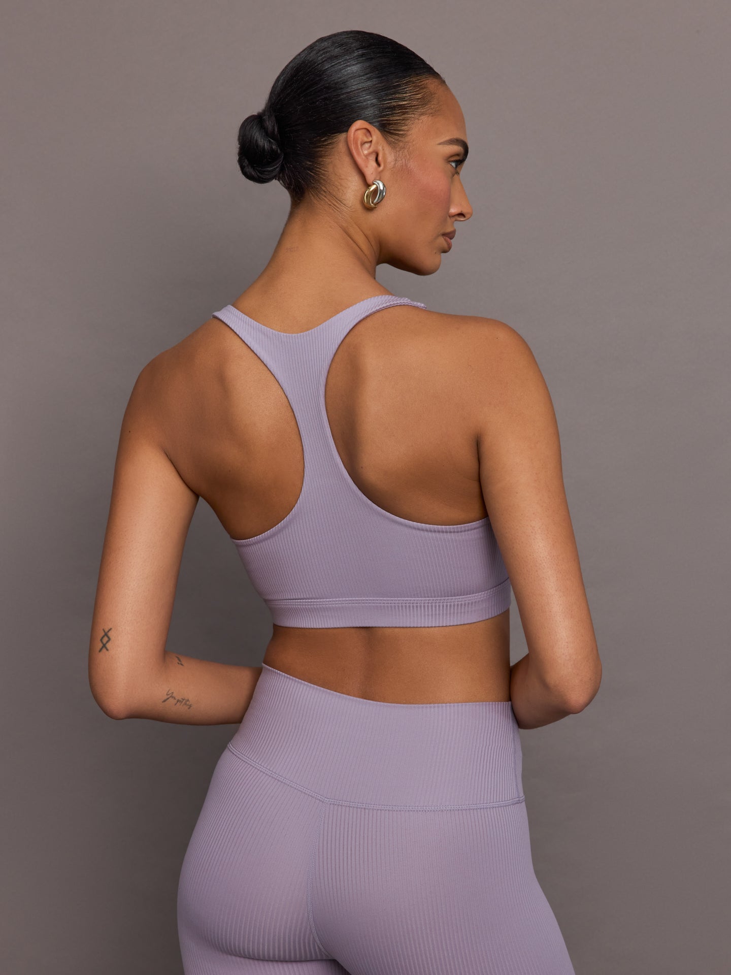 Carbon38 Racerback Bra in Ribbed Melt - Lavender Grey