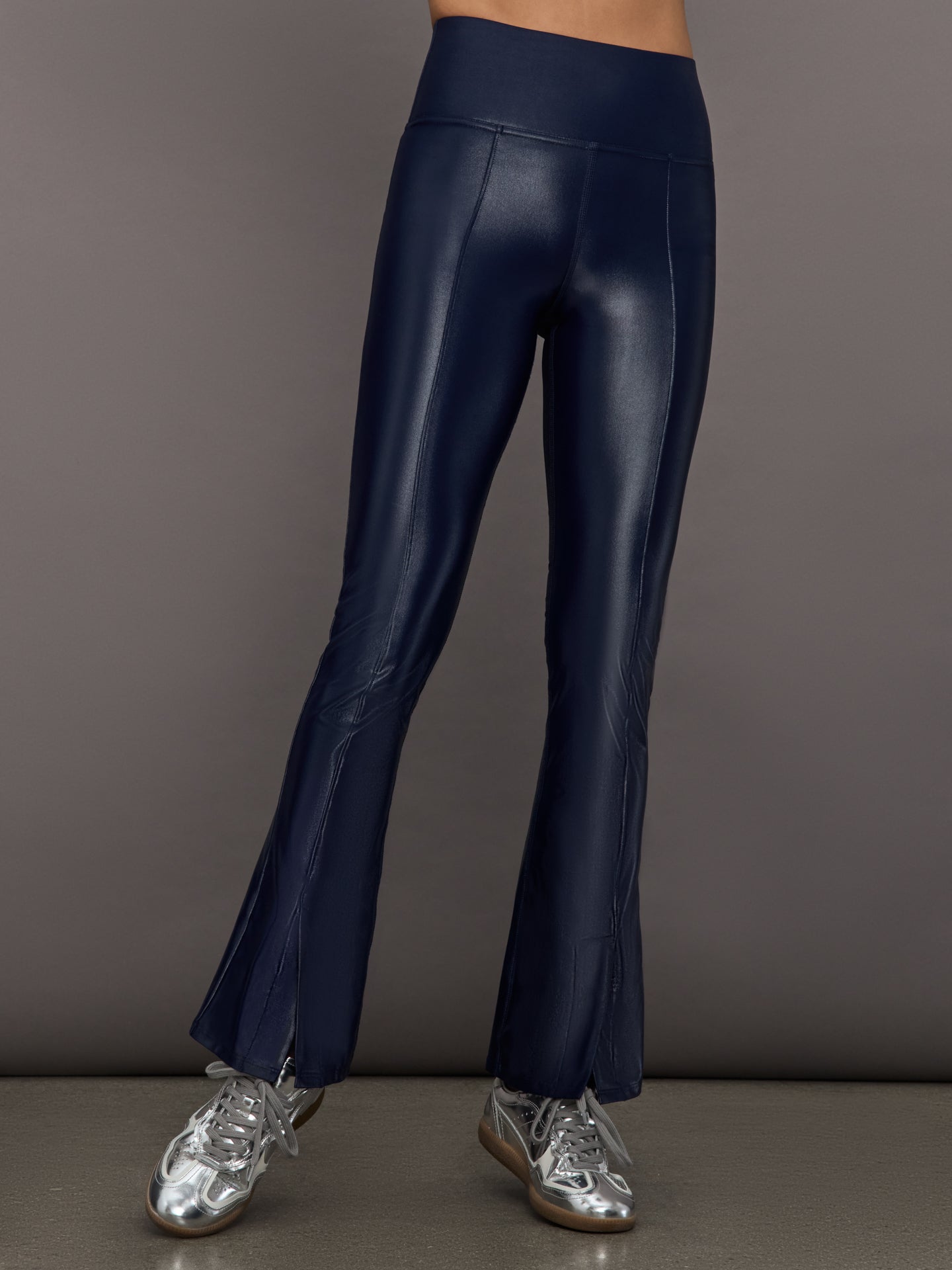 Carbon38 High Rise Flare Legging In Takara Shine - Navy Blazer