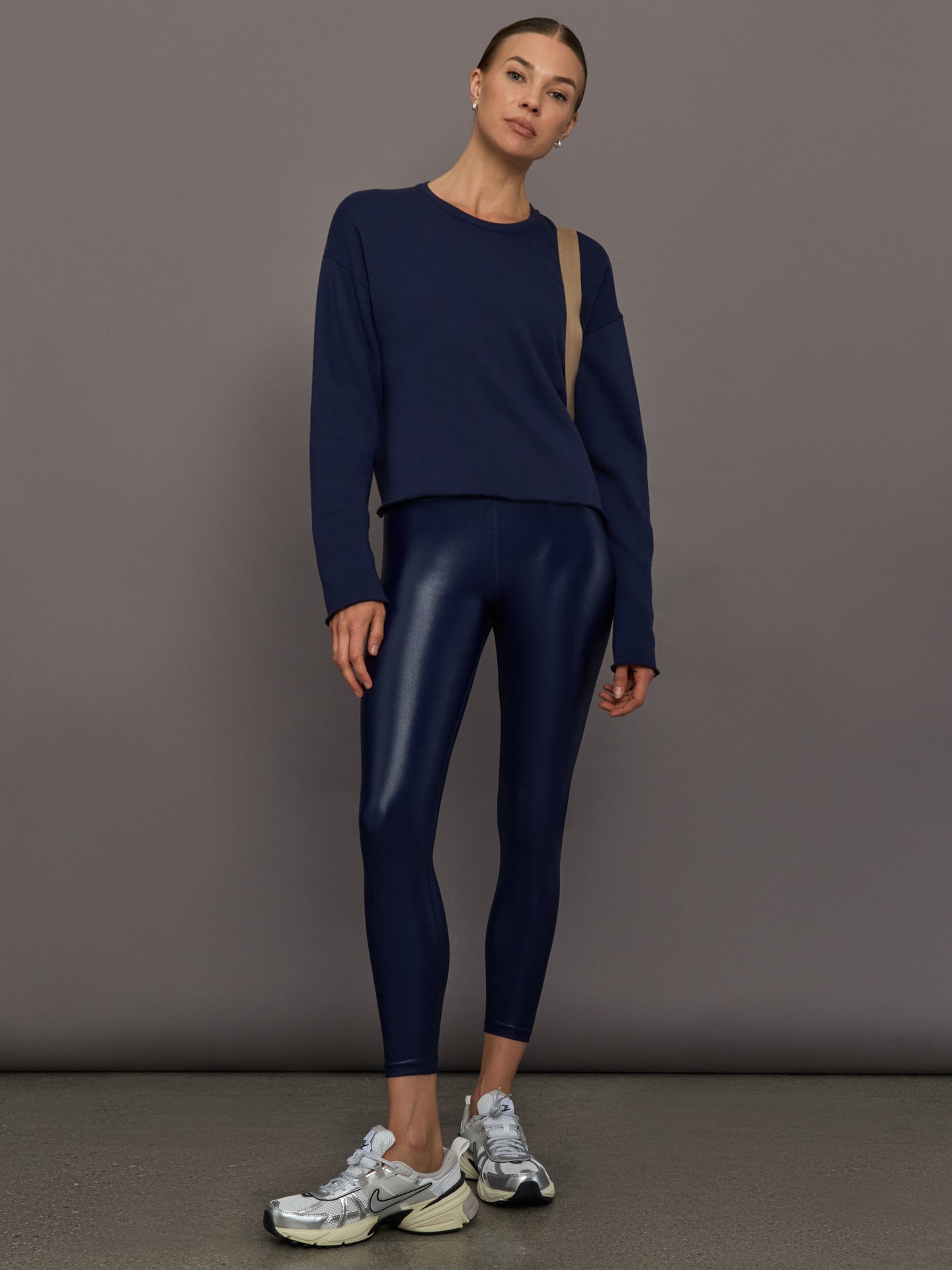 Carbon38 Regular Rise 7/8 Legging in Takara Shine - Navy Blazer