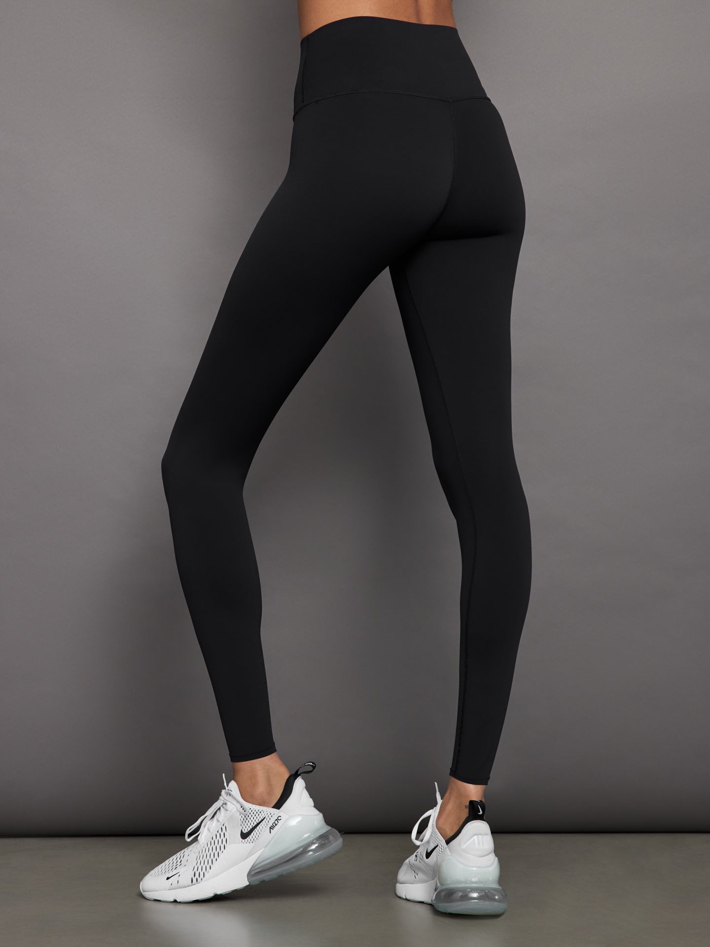 Carbon38 High Rise Full-Length Legging in Diamond Compression - Black
