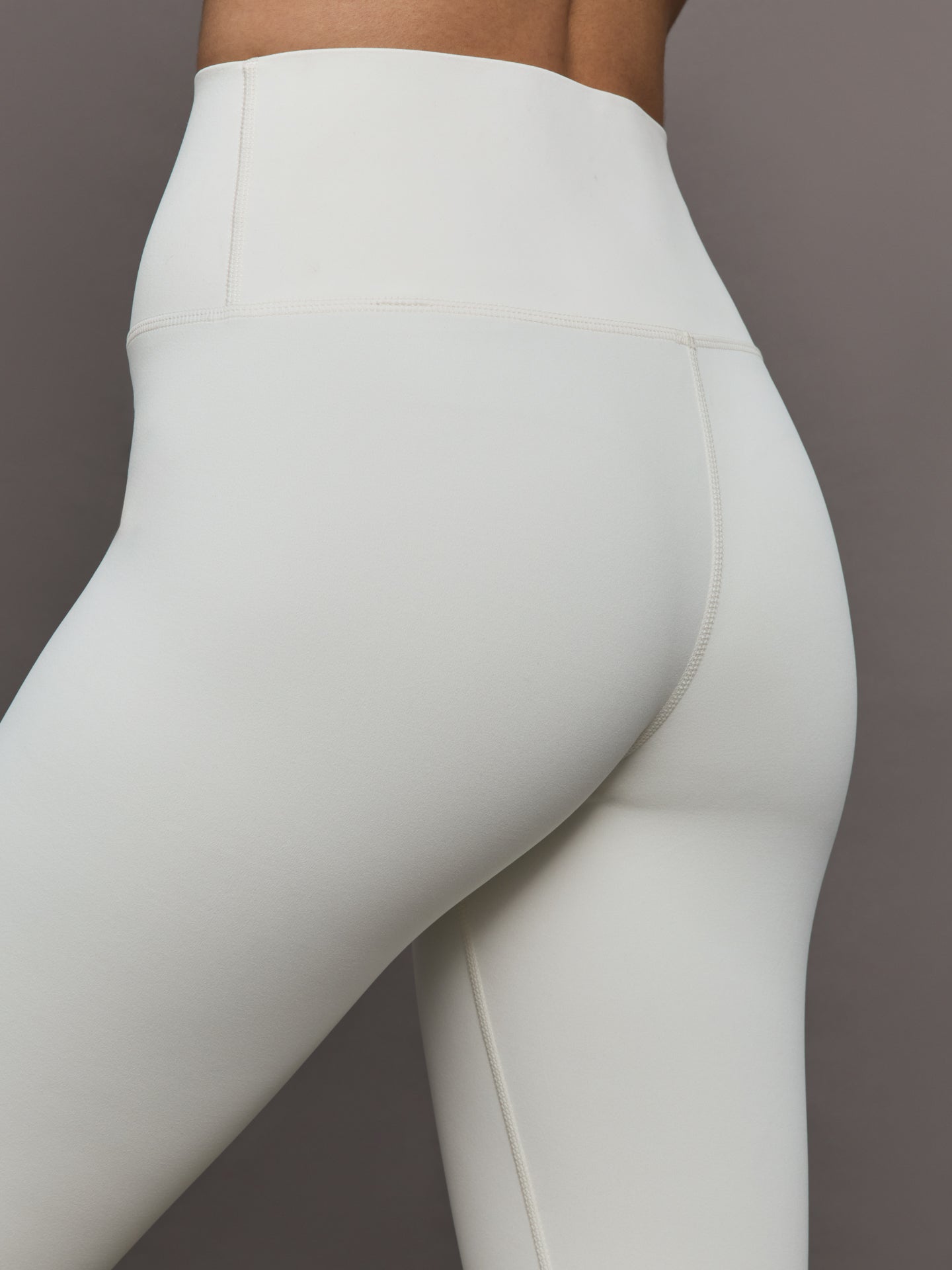 Carbon38 High Rise Full-Length Legging in Diamond Compression - Cloud Dancer