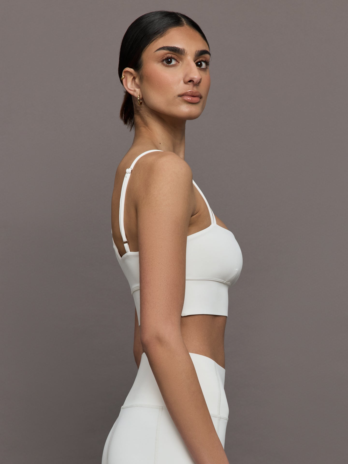 Carbon38 Asymmetrical Strappy Bra in Diamond Compression - Cloud Dancer