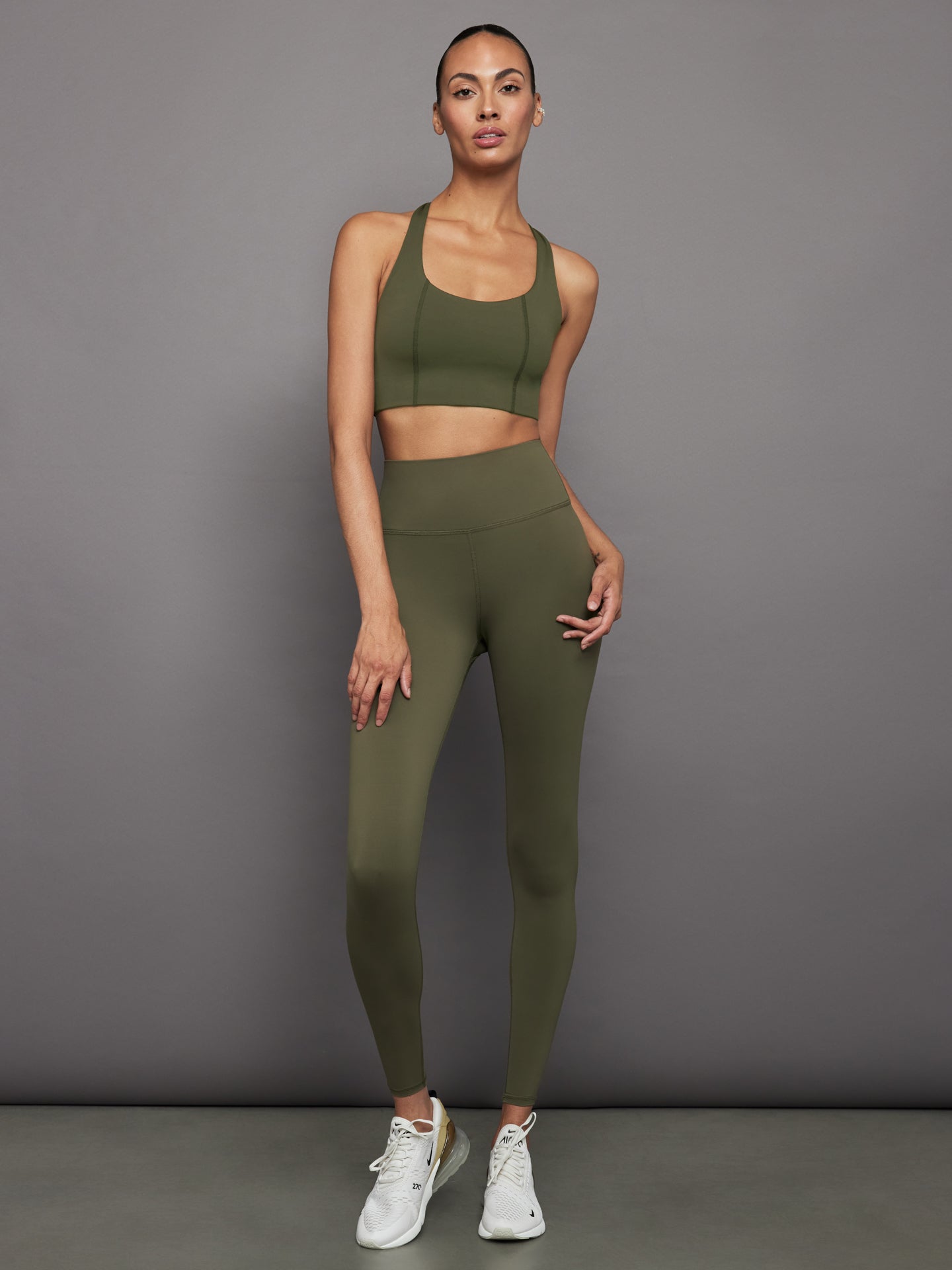 Carbon38 T Back Bra in Diamond Compression - Olive
