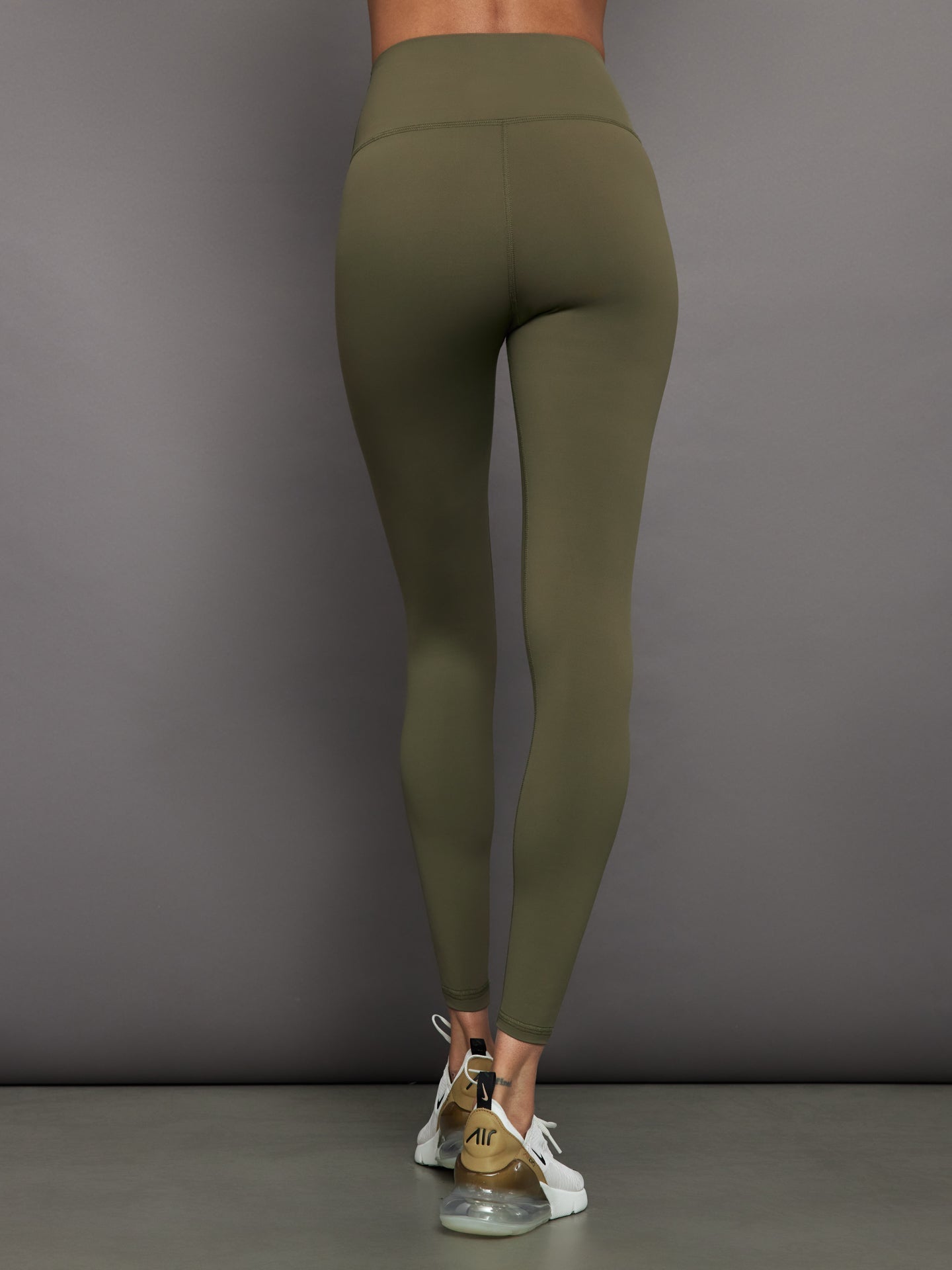Carbon38 High Rise Full-Length Legging in Diamond Compression - Olive
