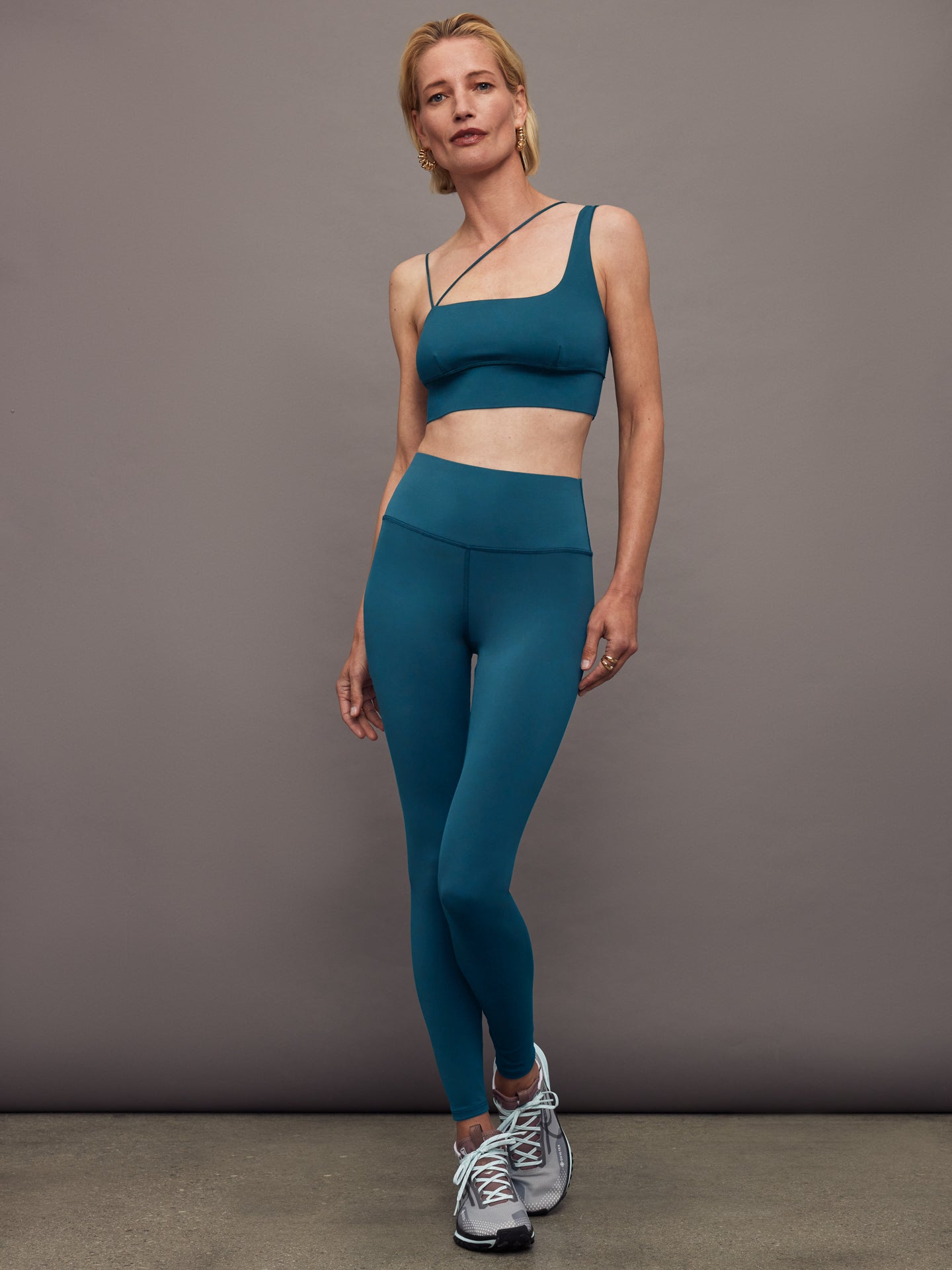 Carbon38 Asymmetrical Strappy Bra in Diamond Compression - Deep Lagoon